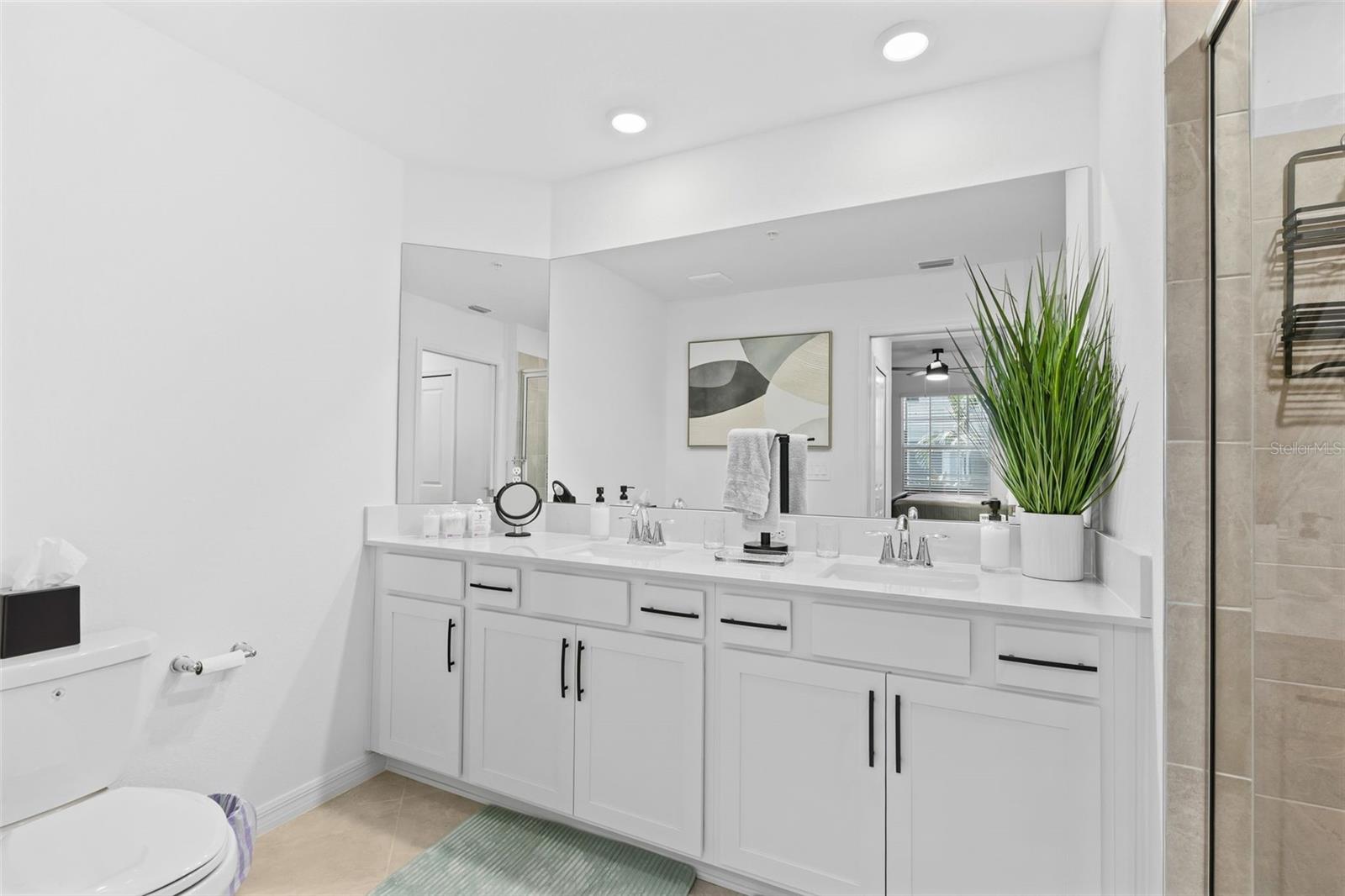 19015 SCALLOP LOOP #106