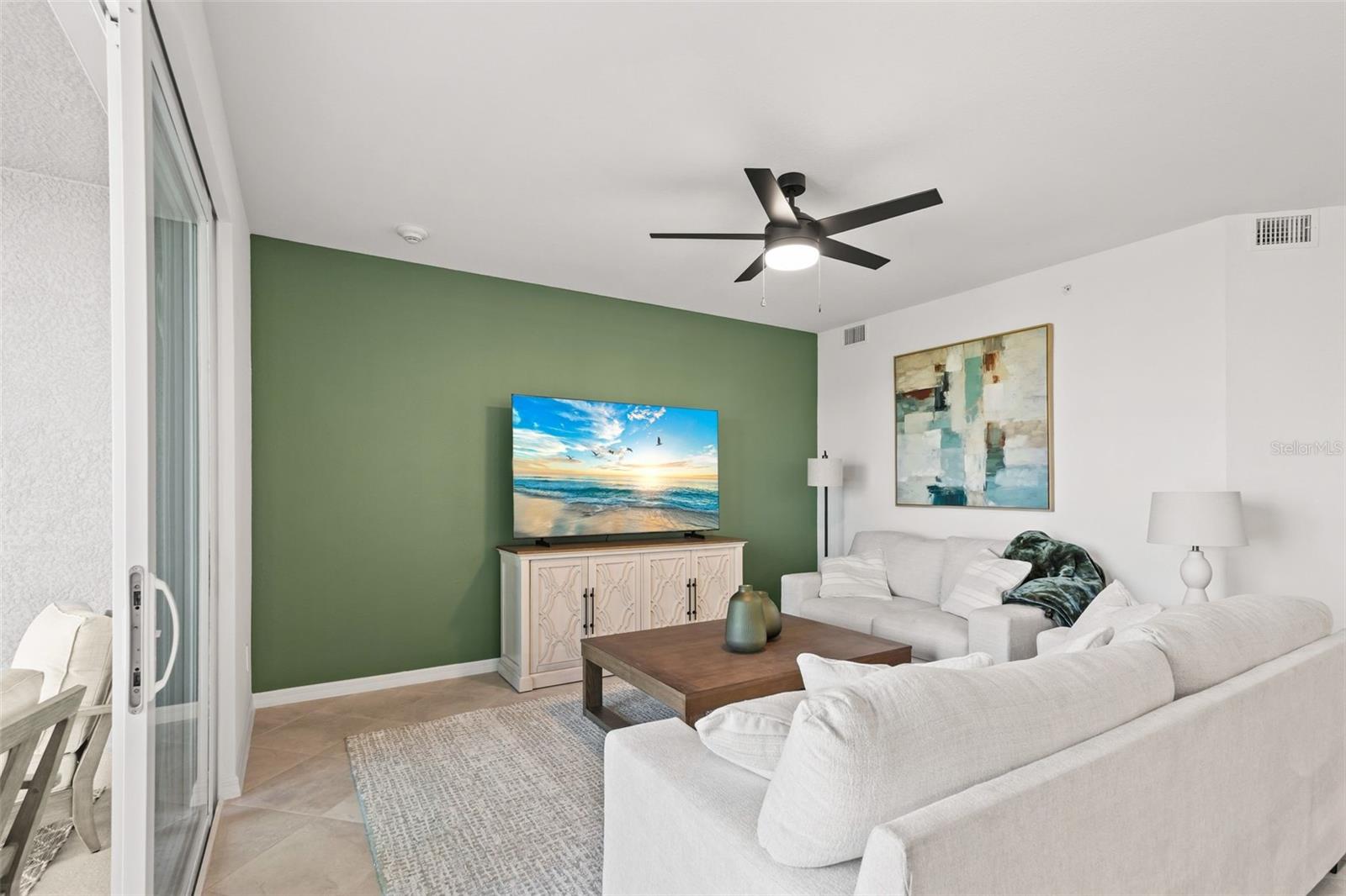 19015 SCALLOP LOOP #106