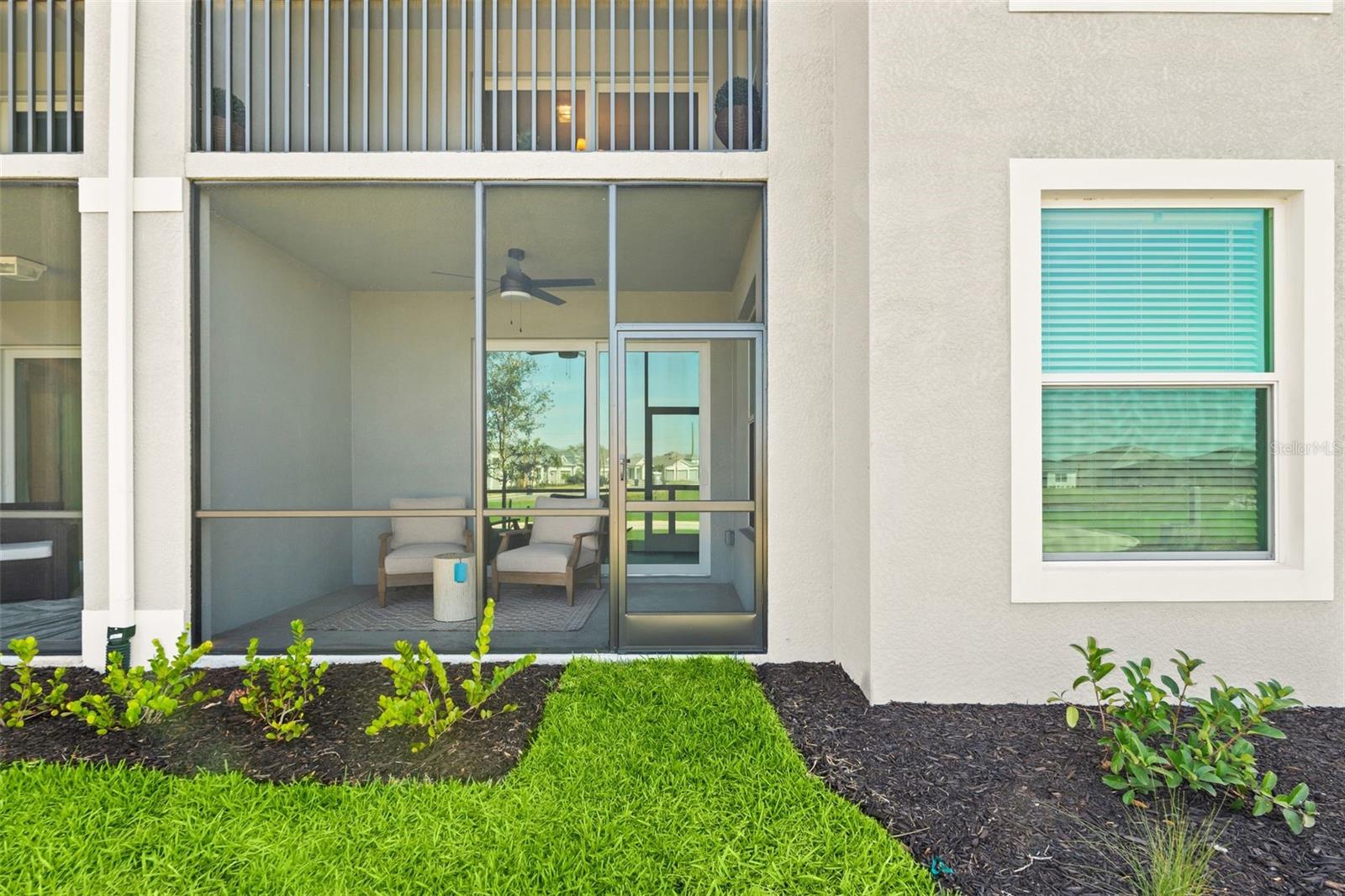 19015 SCALLOP LOOP #106