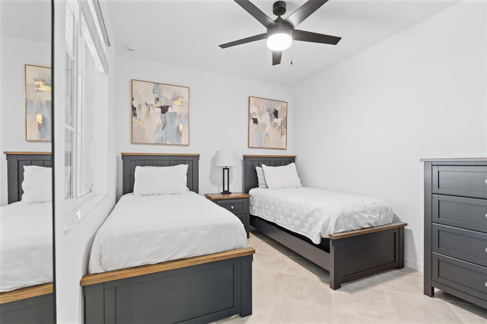 19015 SCALLOP LOOP #106