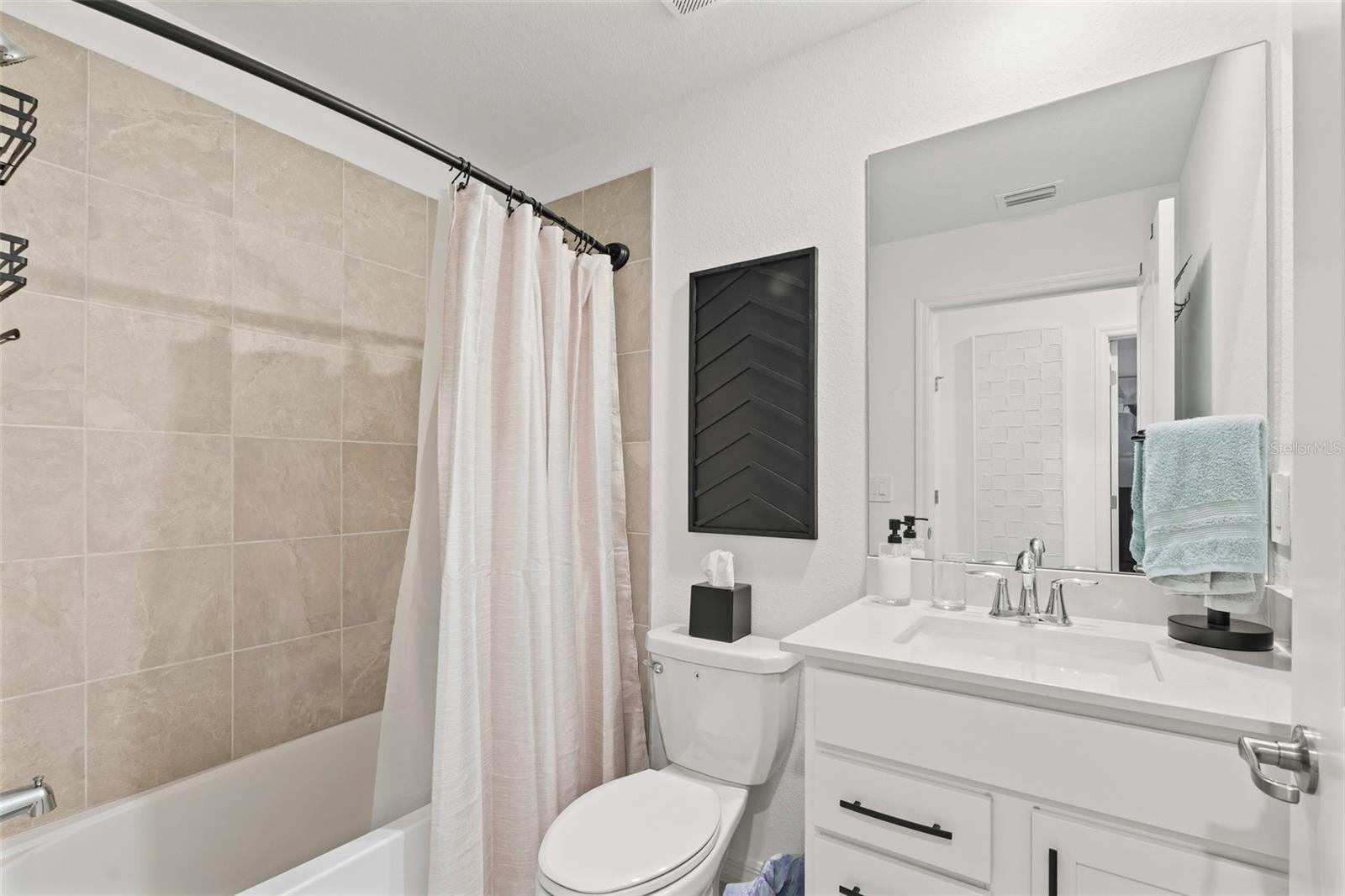 19015 SCALLOP LOOP #106