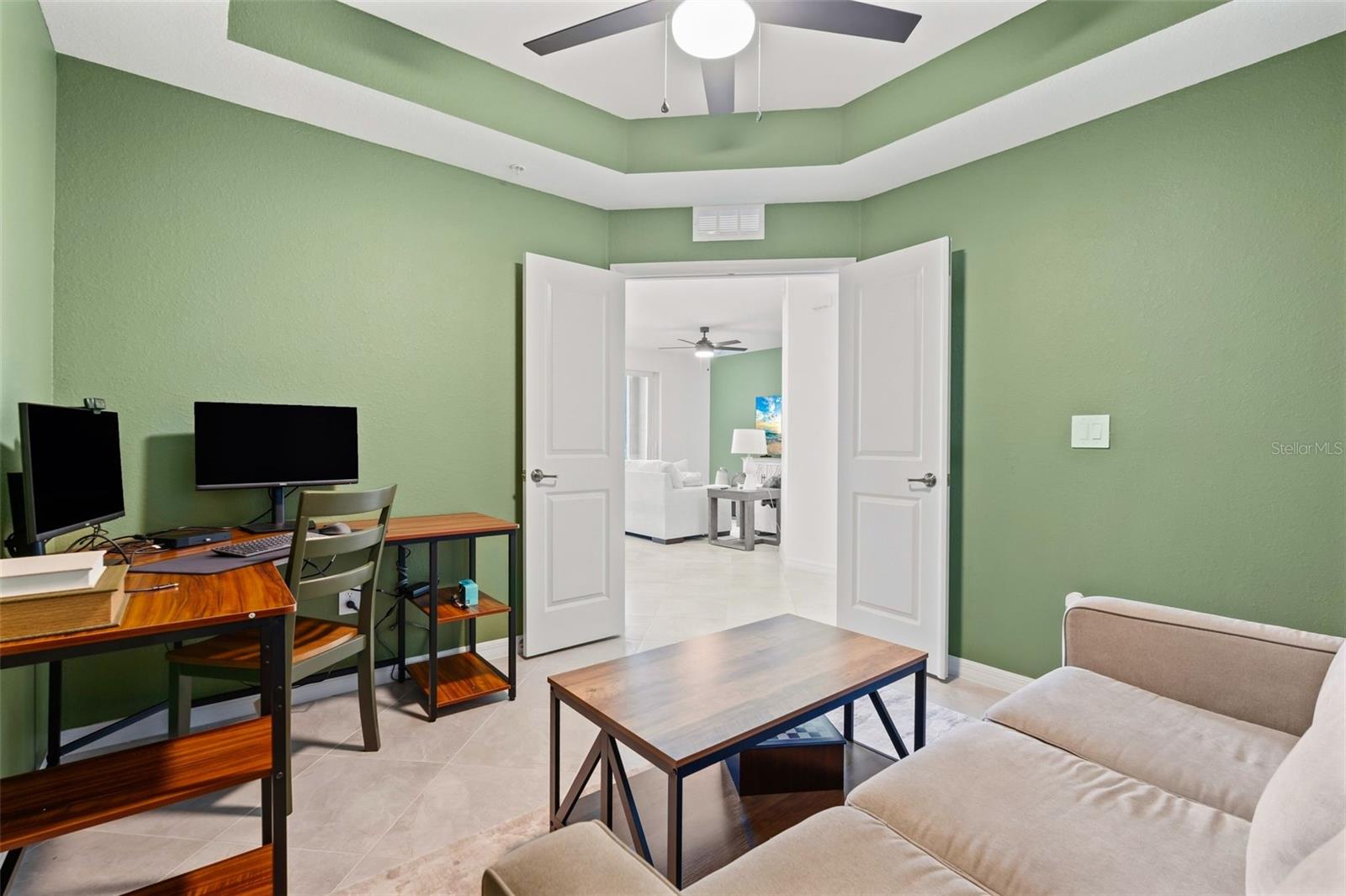 19015 SCALLOP LOOP #106