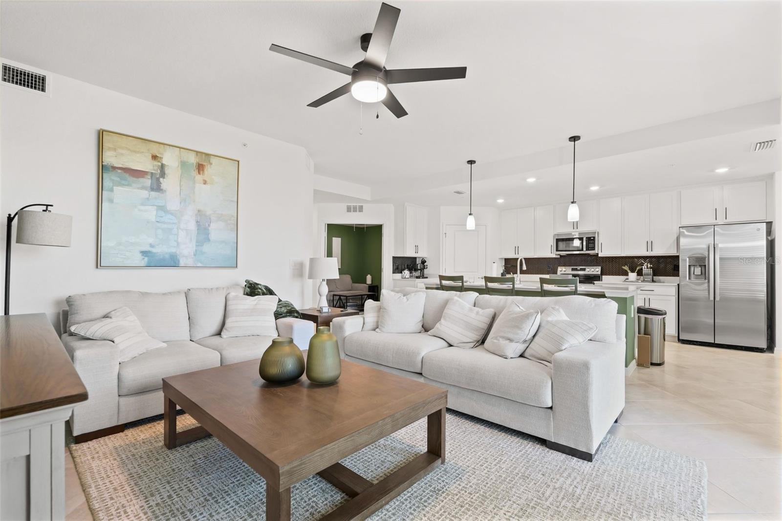 19015 SCALLOP LOOP #106