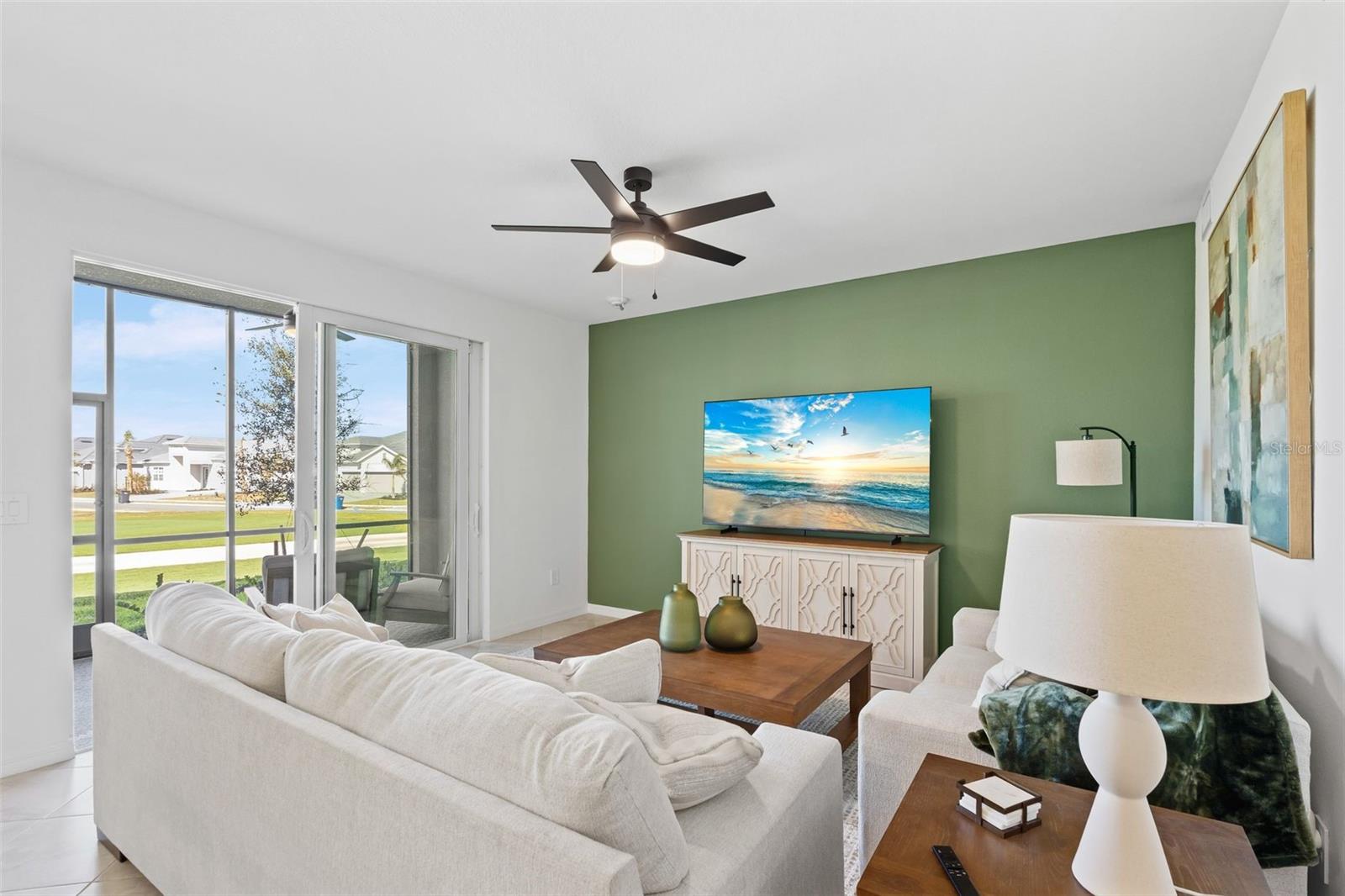 19015 SCALLOP LOOP #106