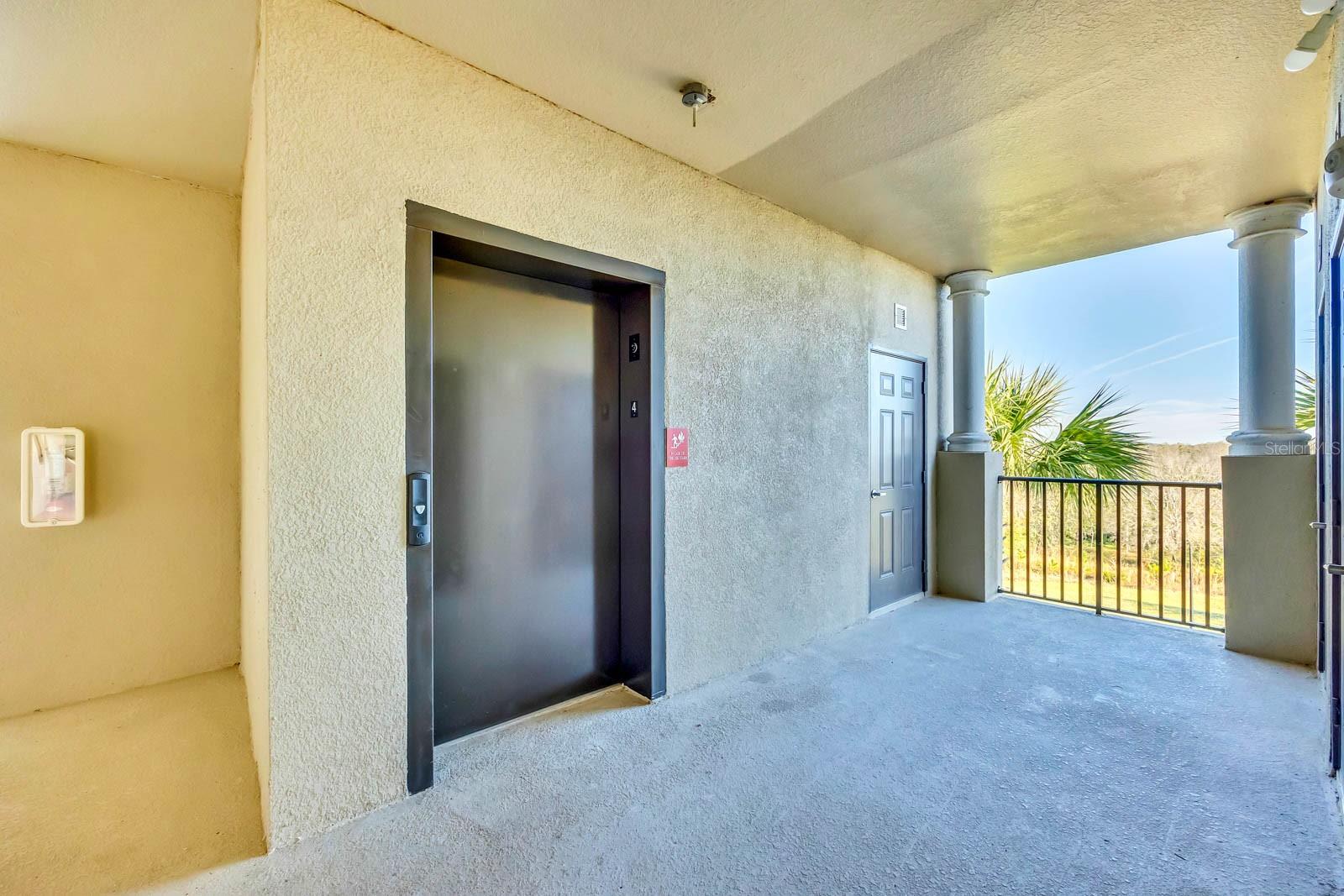 17510 GAWTHROP DR #404