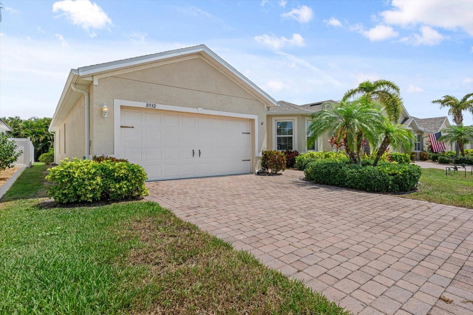 8932 EXCELSIOR PL