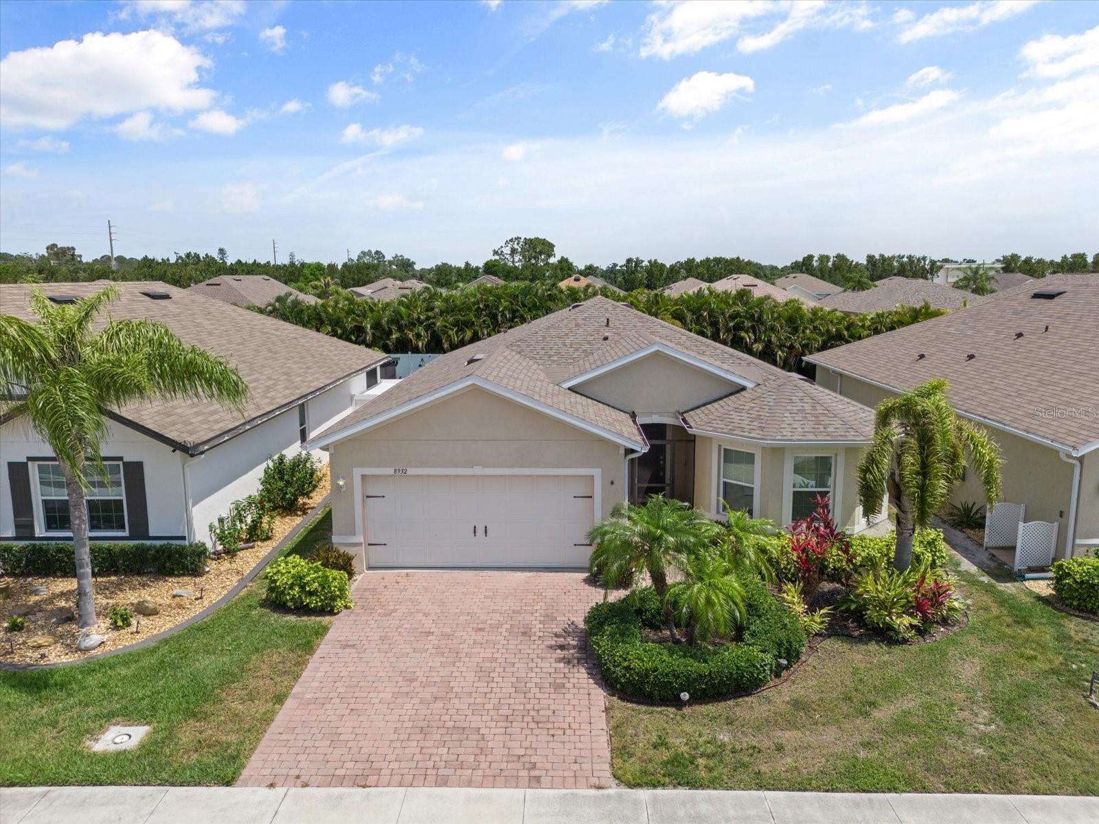 8932 EXCELSIOR PL