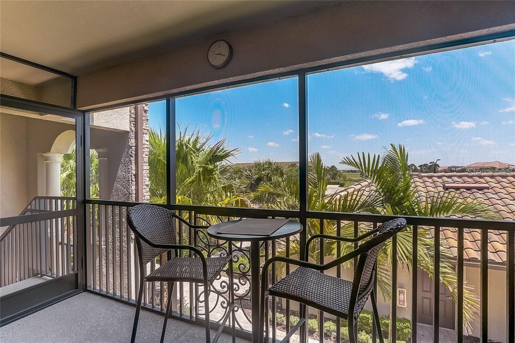 5517 PALMER CIR #203