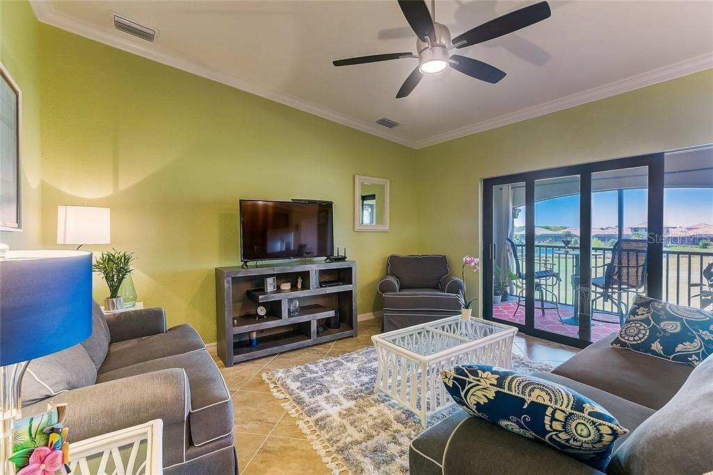 5517 PALMER CIR #203