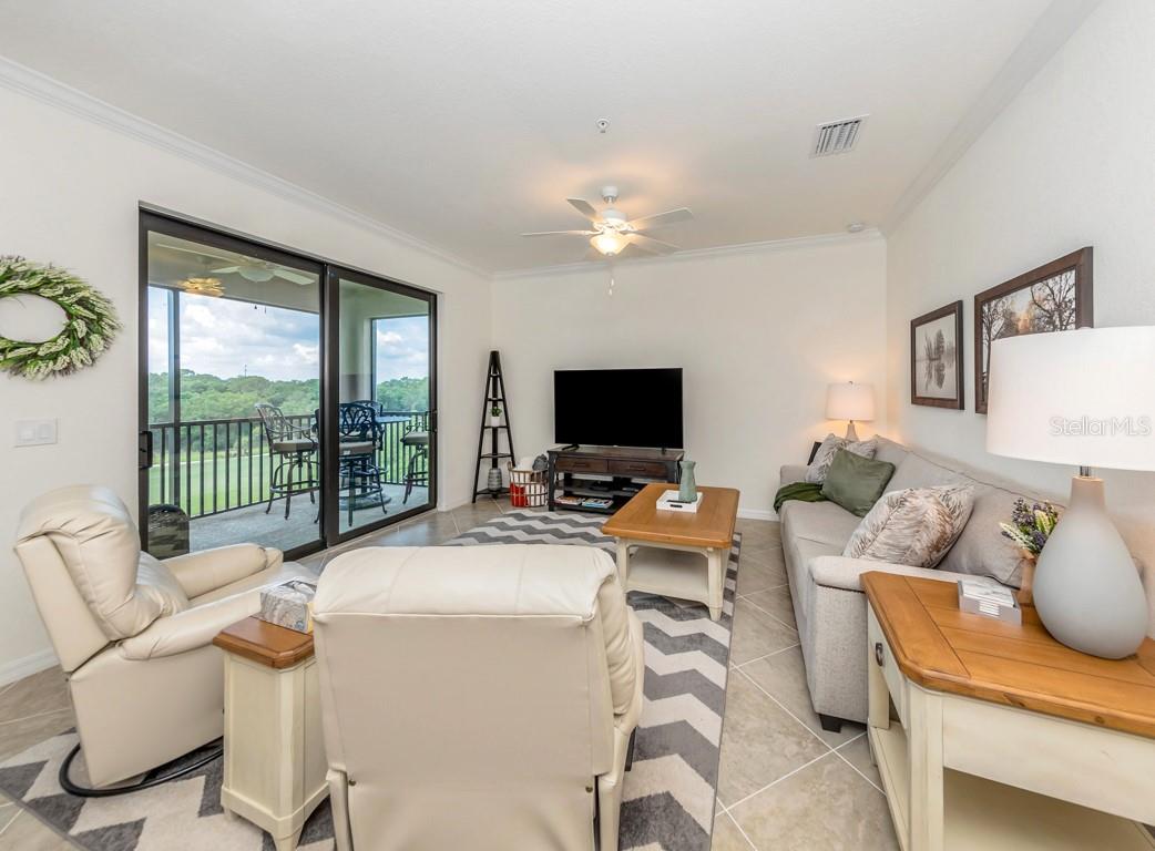 17510 GAWTHROP DR #406