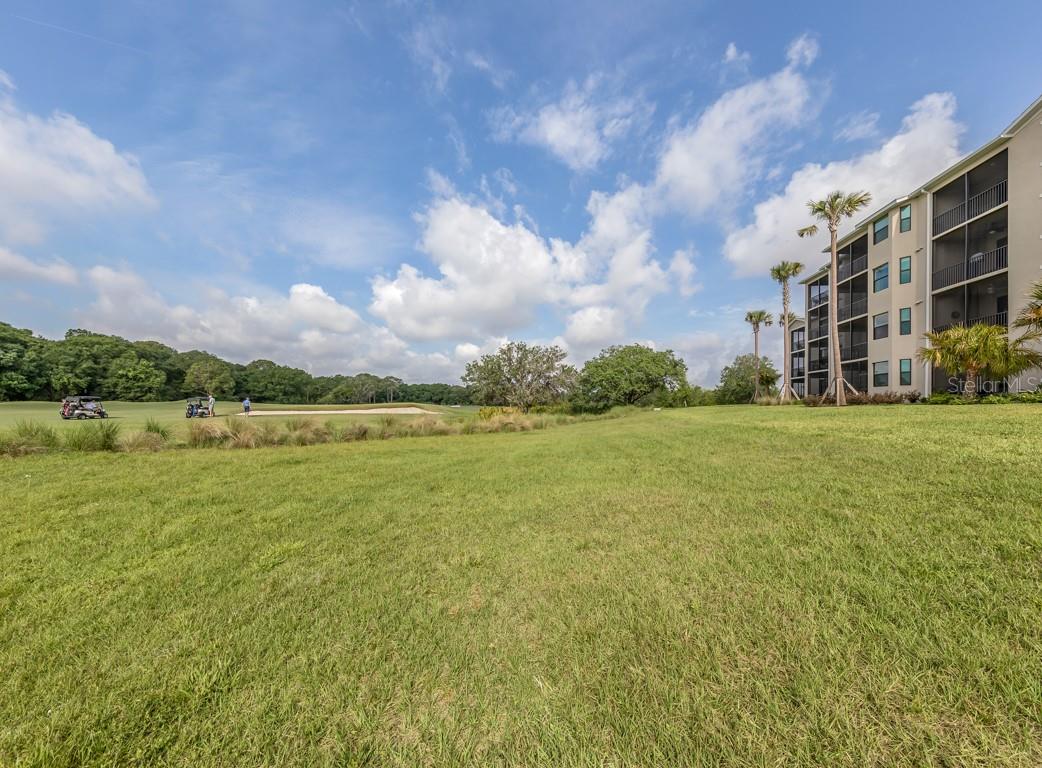 17510 GAWTHROP DR #406