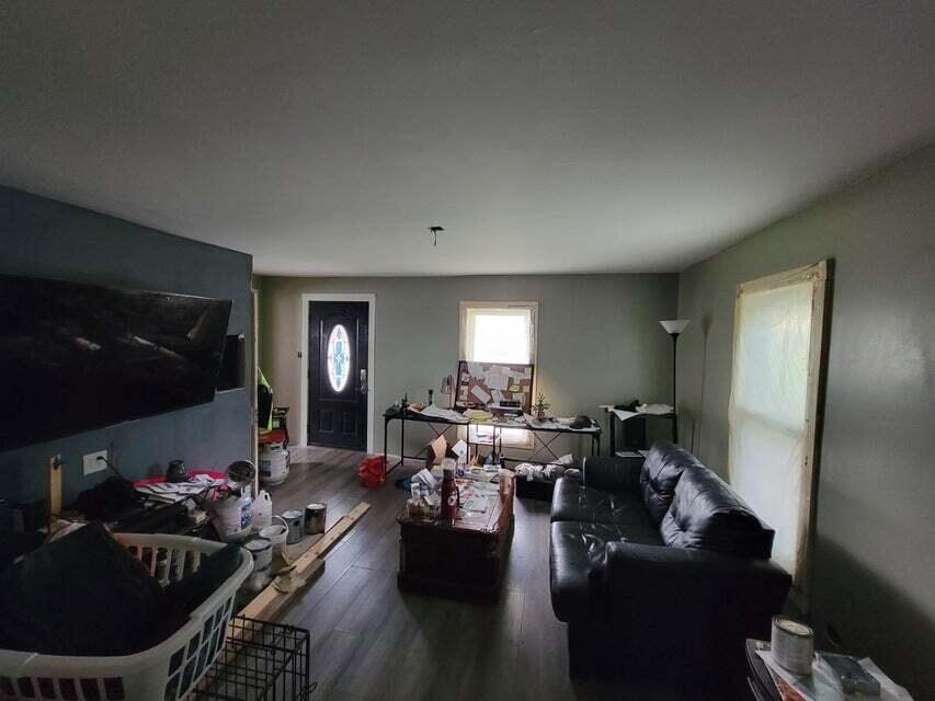 402 Mills Avenue
