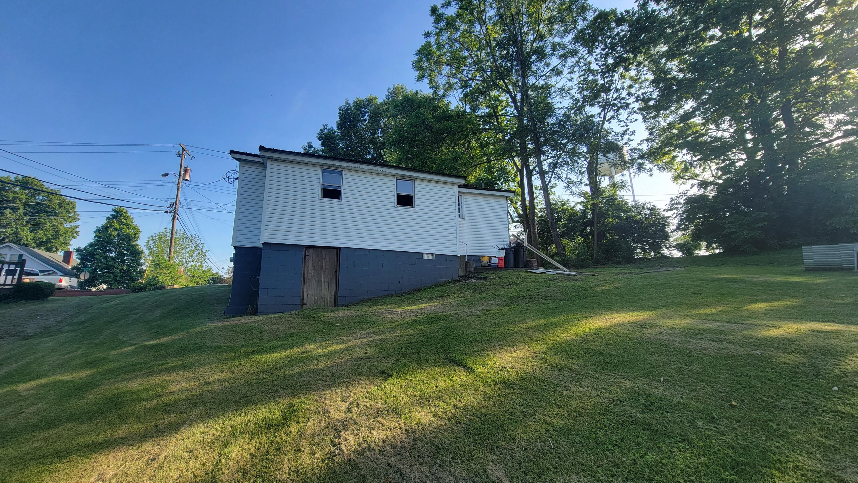 402 Mills Avenue
