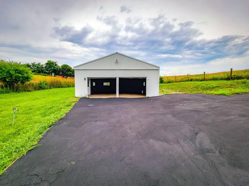 7056 W Tunnel Hill Road