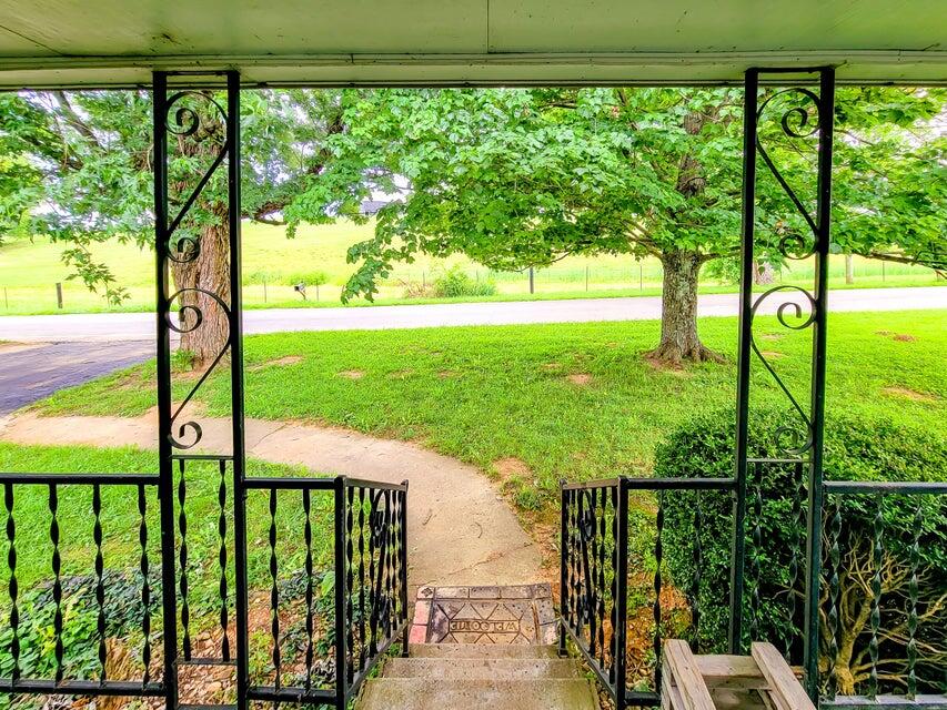 7056 W Tunnel Hill Road