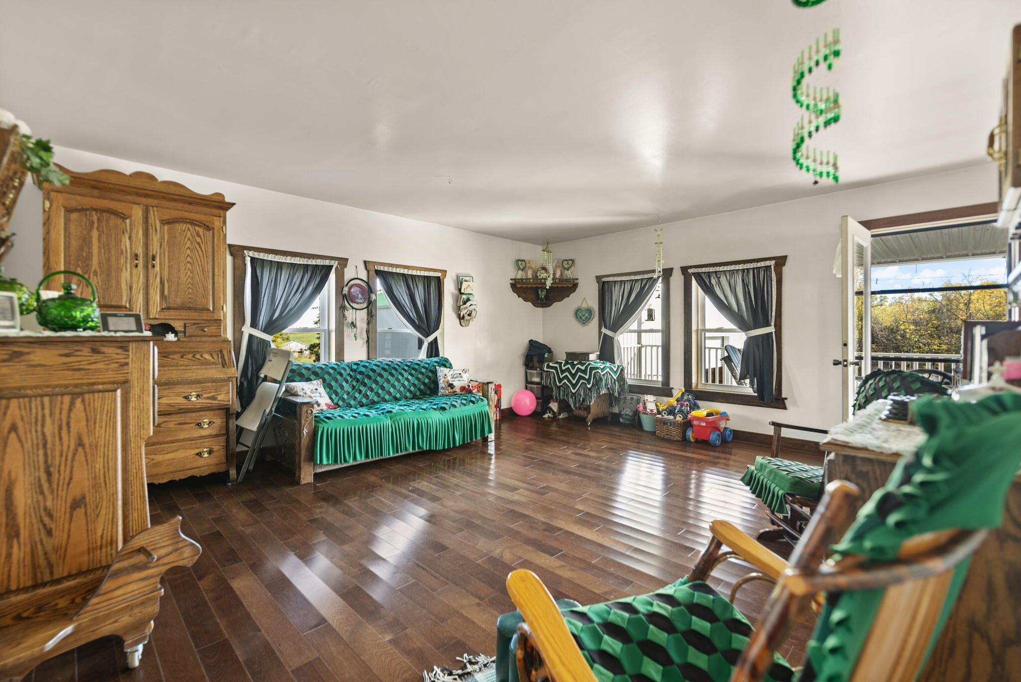 1185 Mudsock Road Road