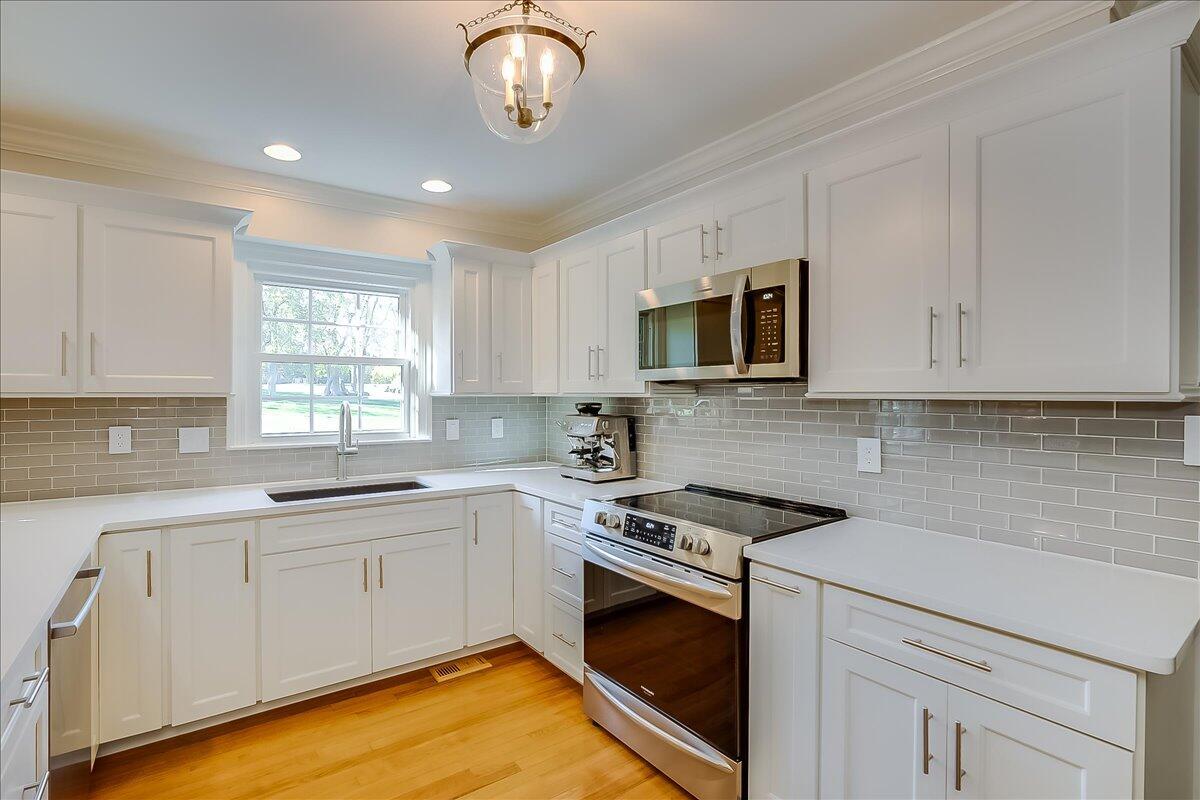3333 Brighton Pl Drive