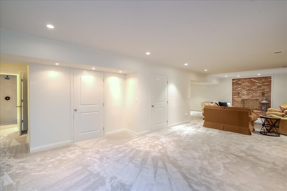 3333 Brighton Pl Drive