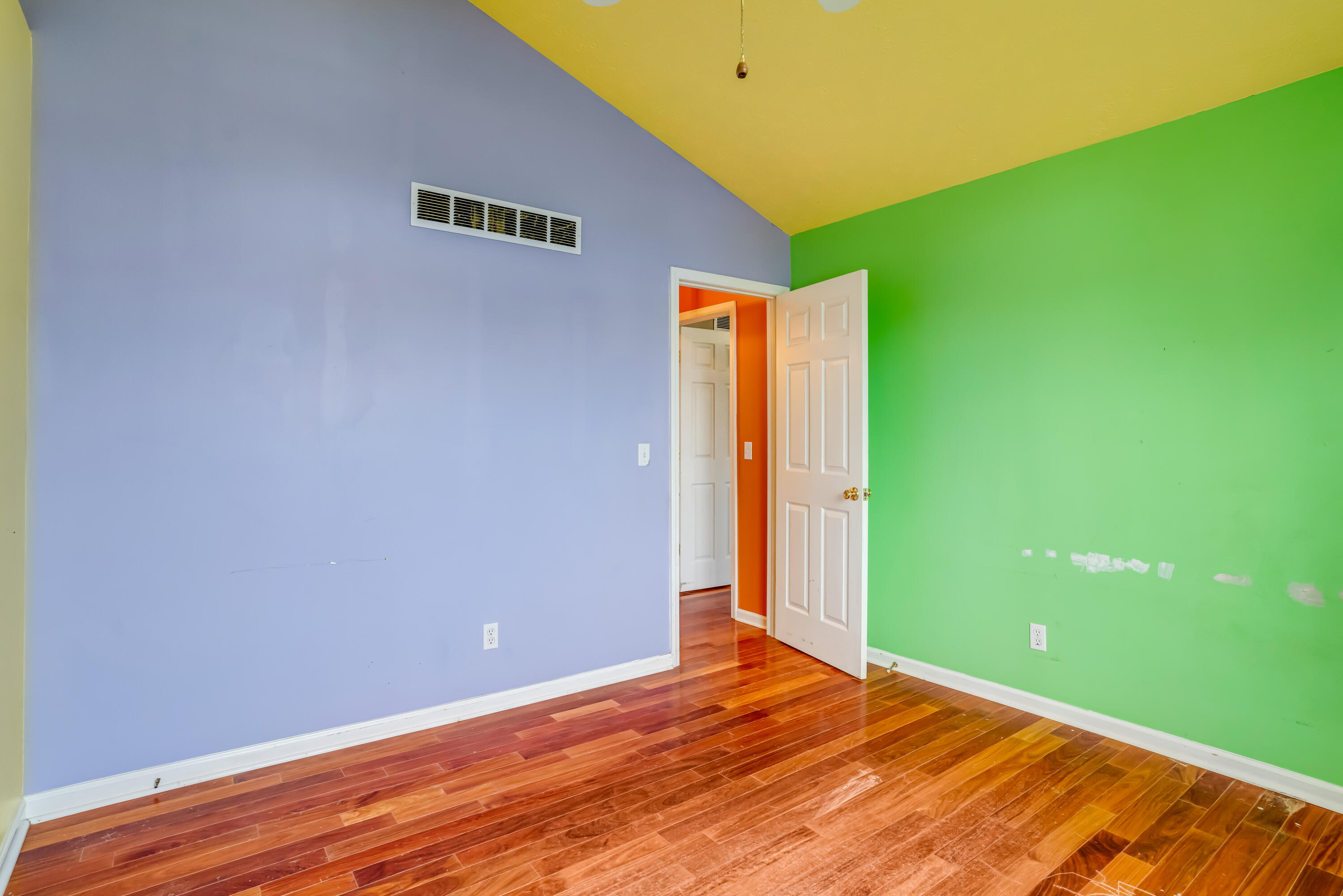 1378 Bonnie Blue Loop