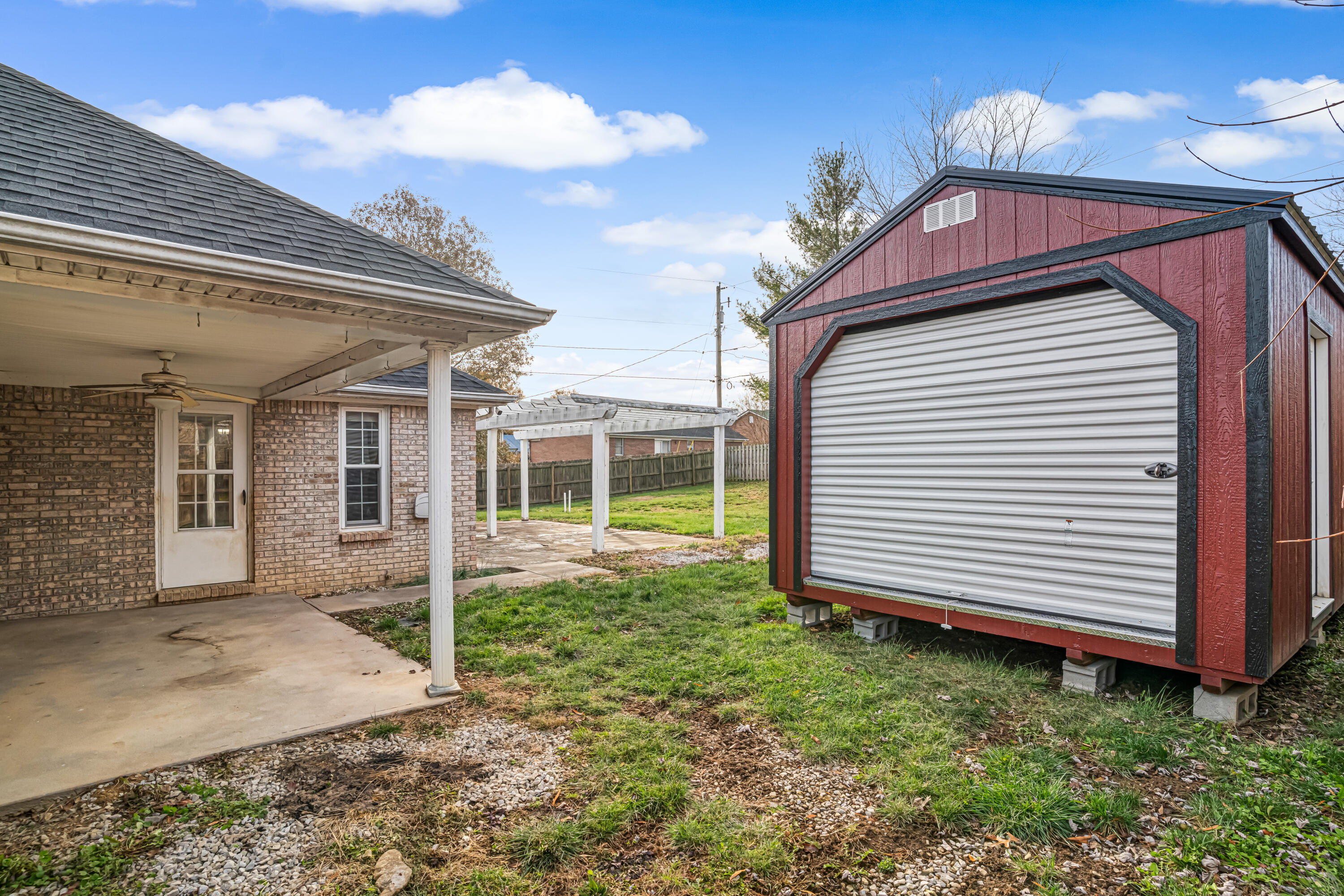 1378 Bonnie Blue Loop