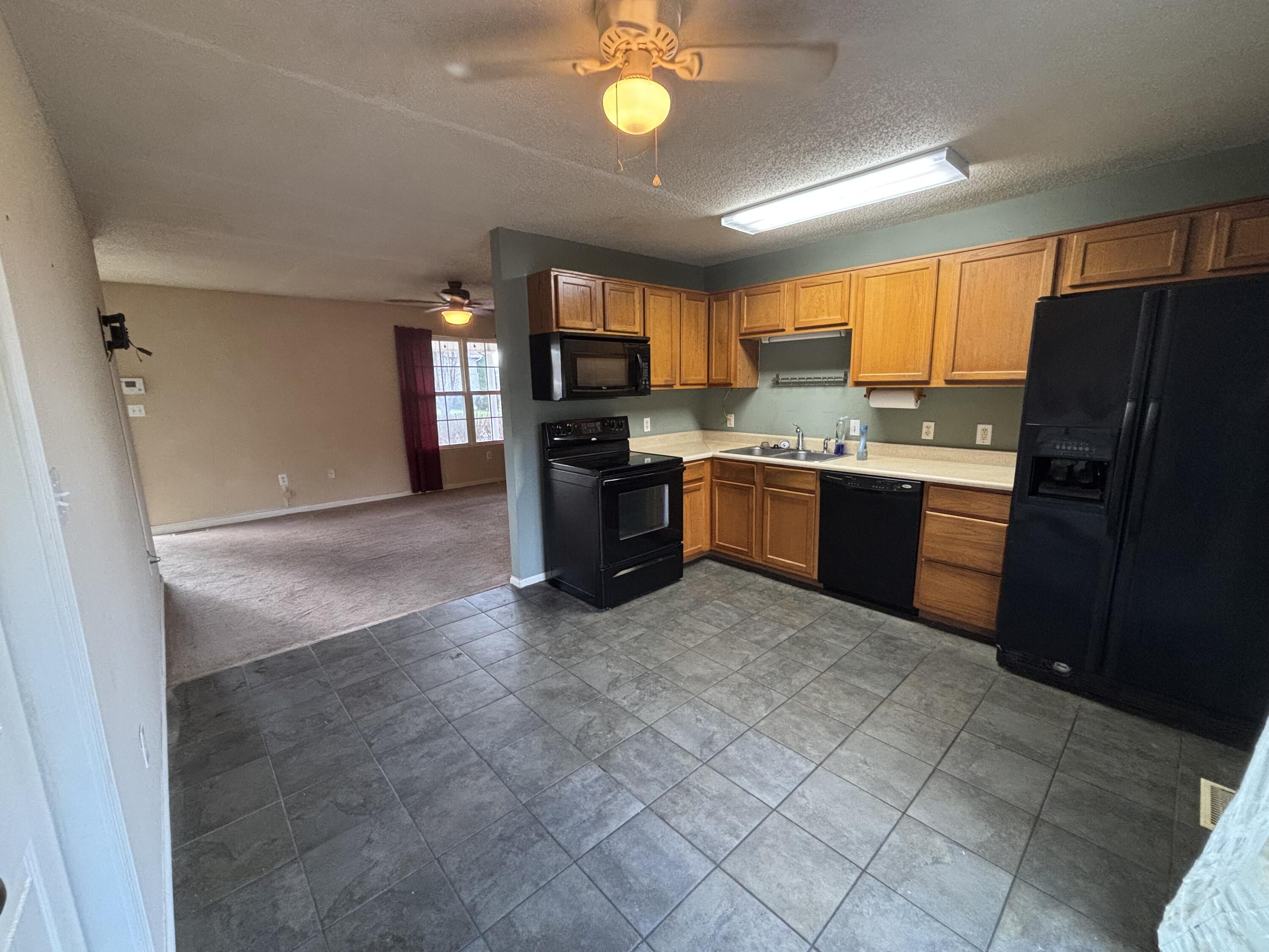 175 Sycamore Trail
