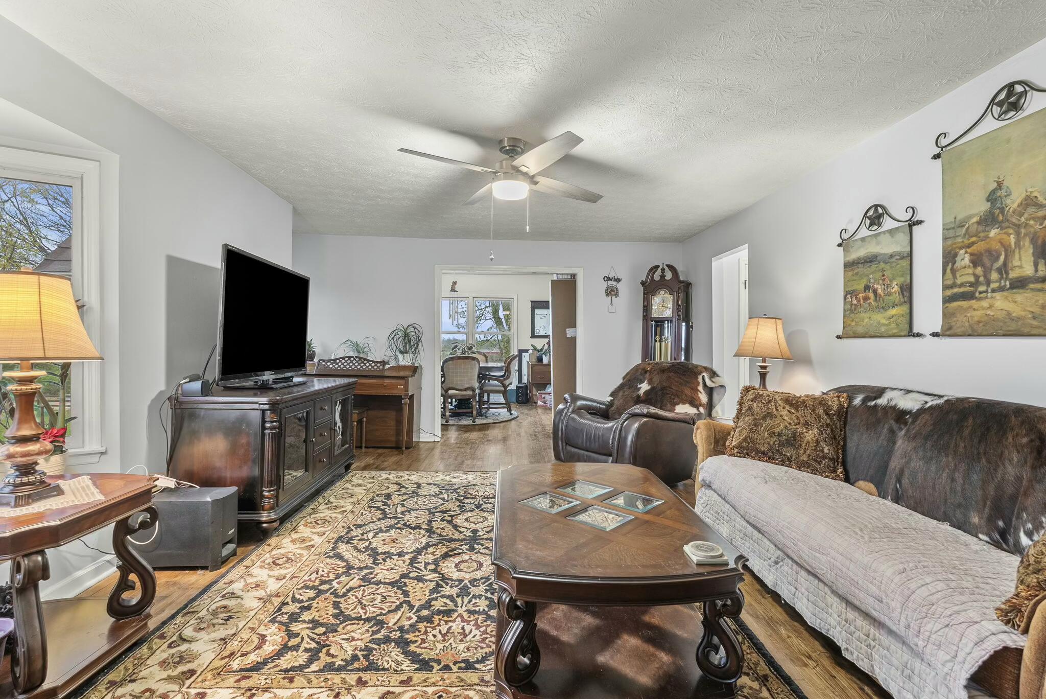 1301 Glensboro Road