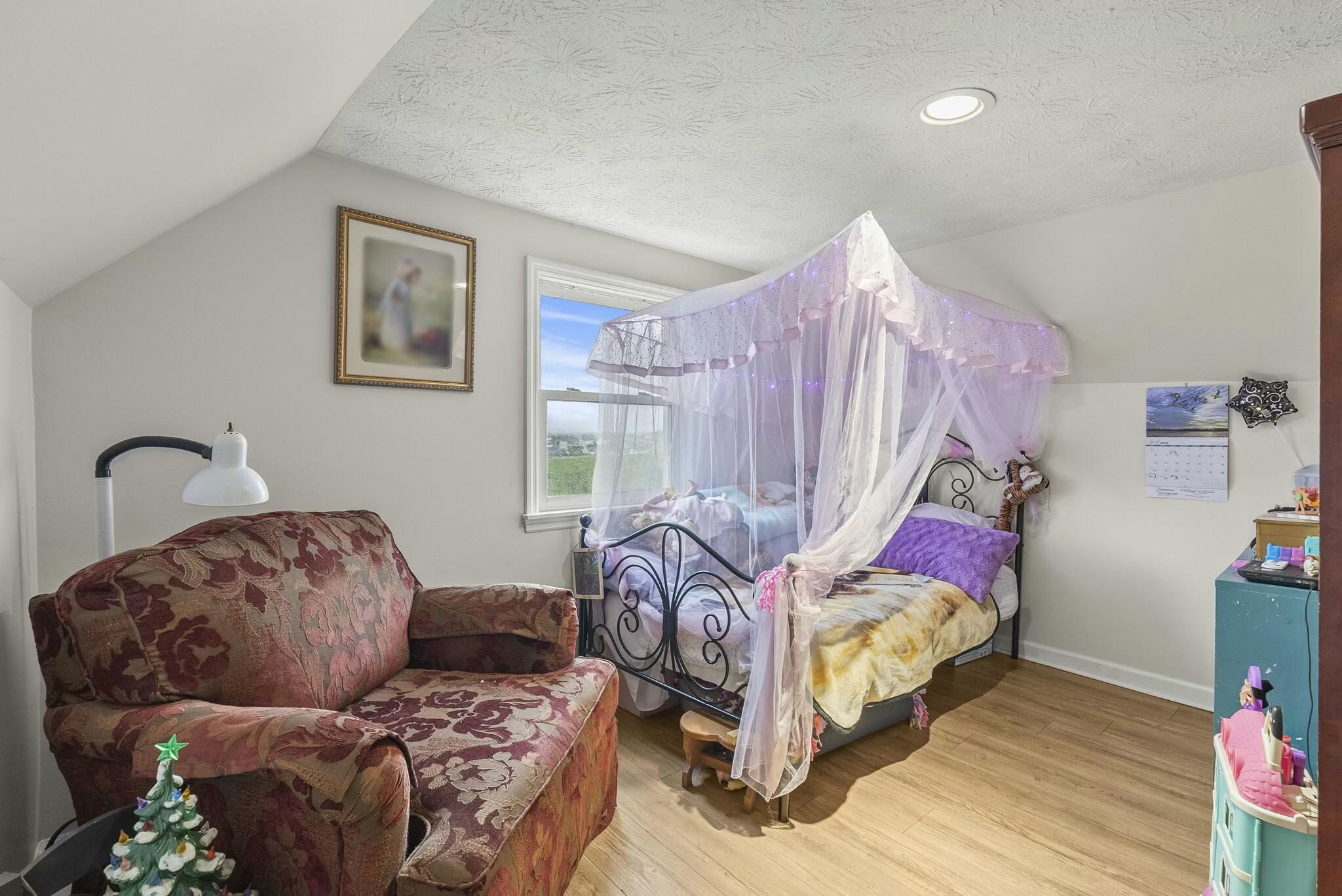 1301 Glensboro Road