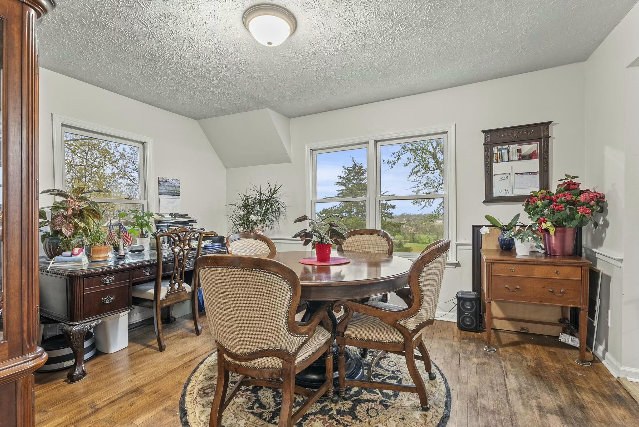 1301 Glensboro Road