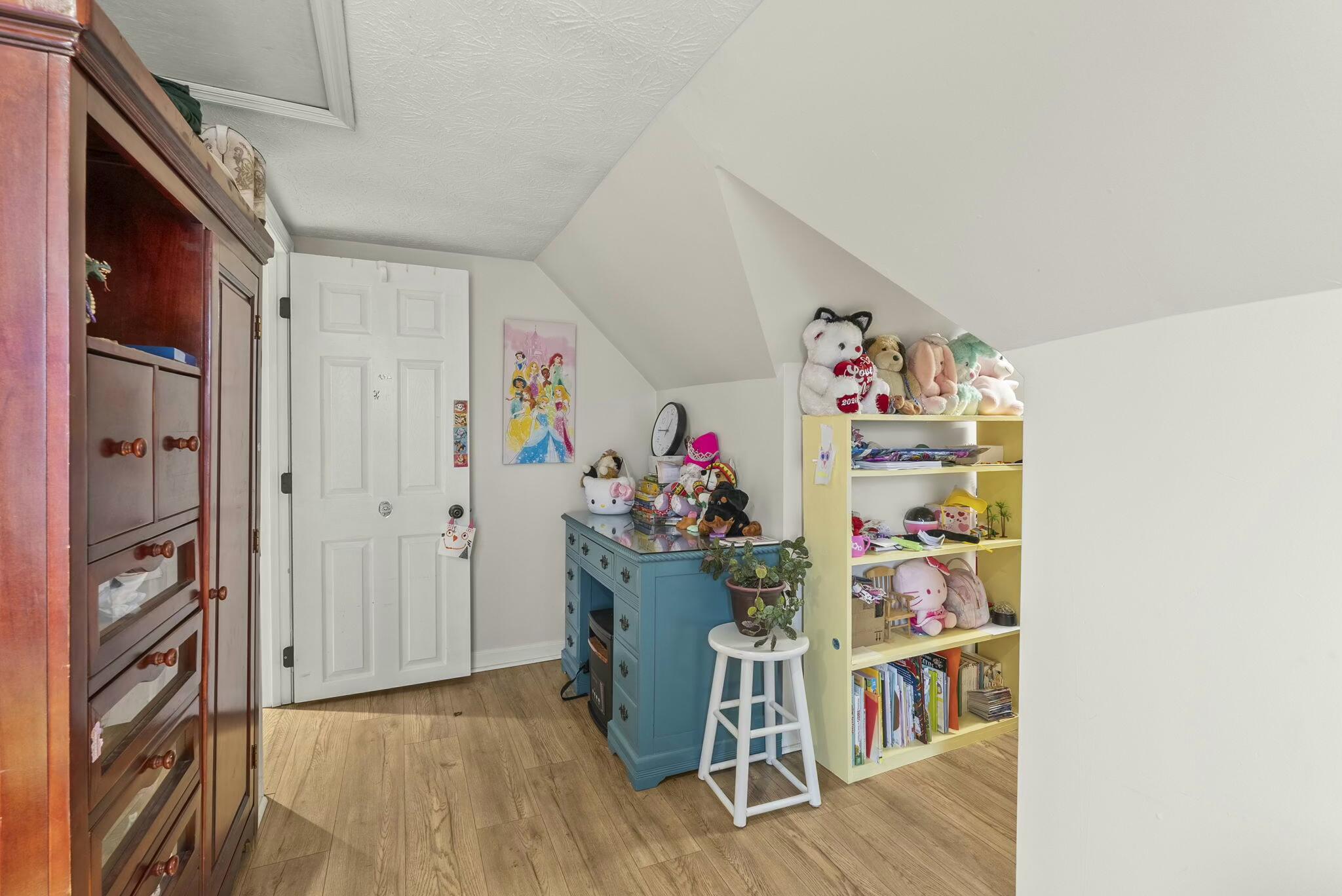 1301 Glensboro Road