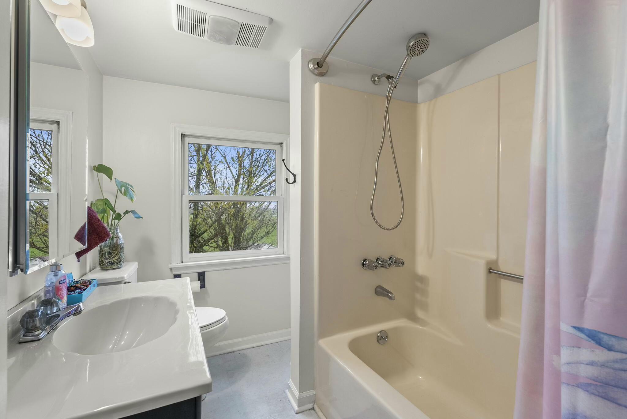 1301 Glensboro Road