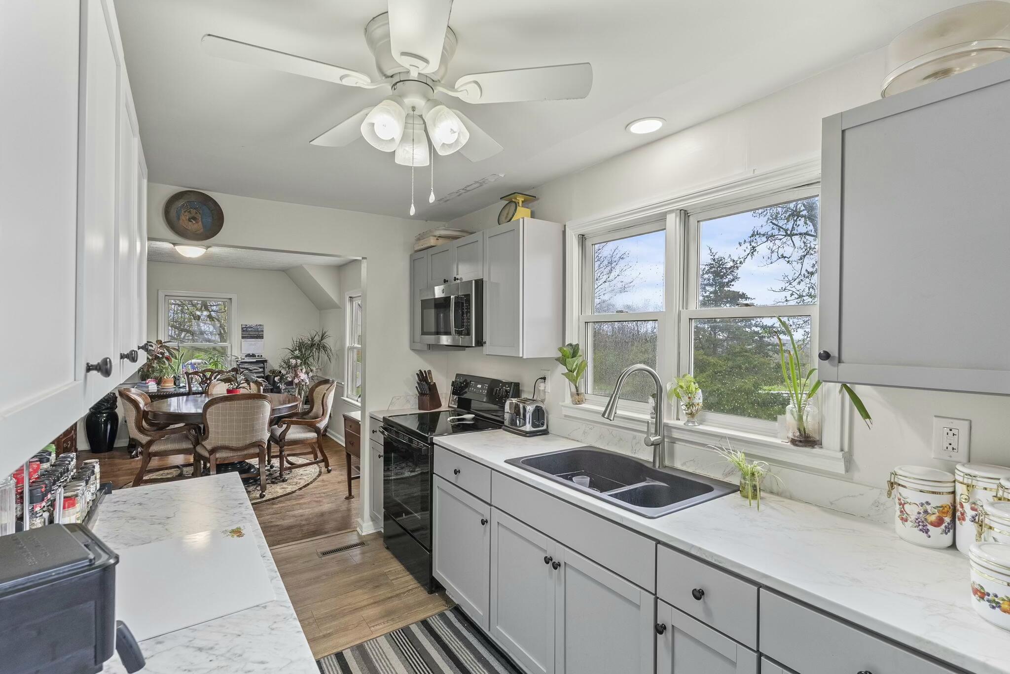 1301 Glensboro Road