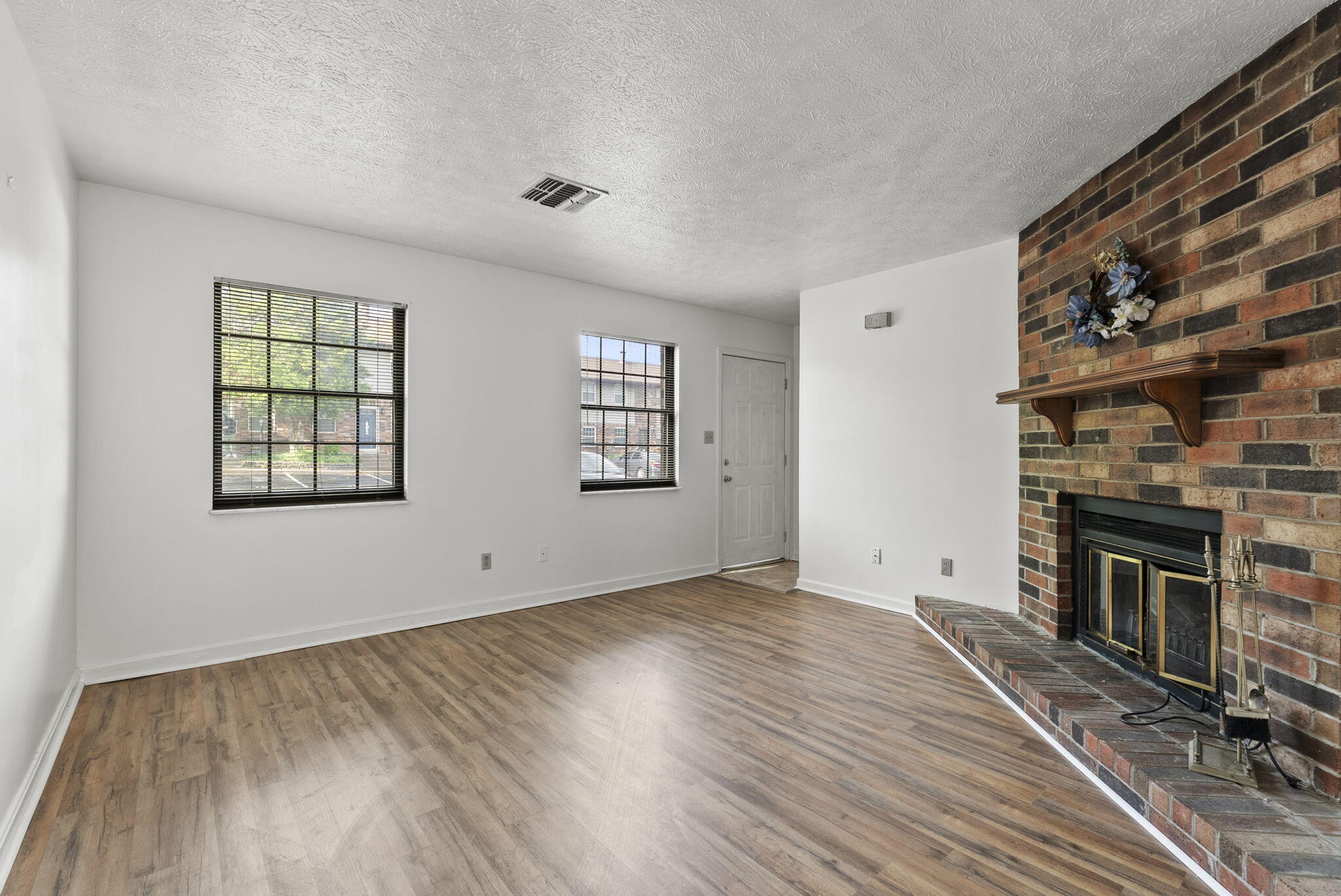 550 Darby Creek Road 30