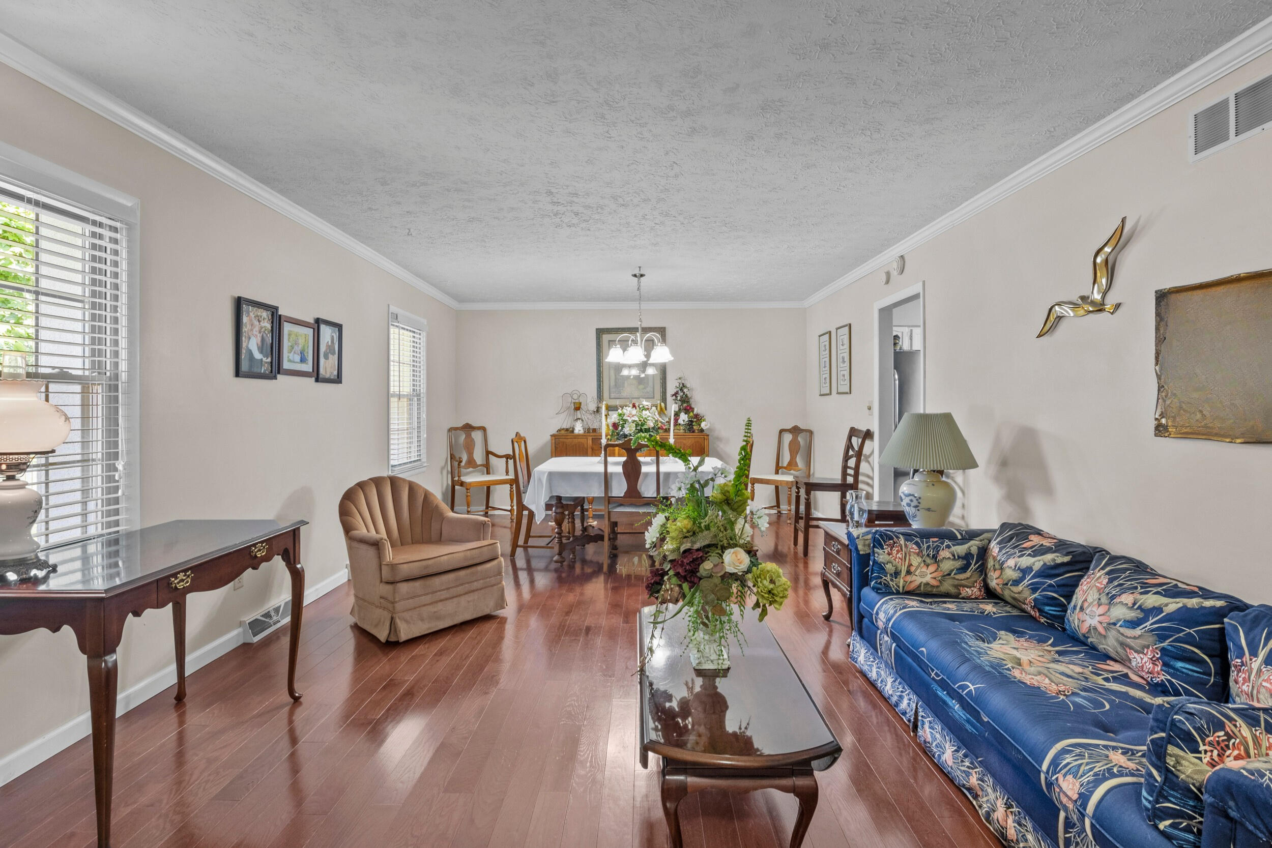 2025 Summerhayes Court