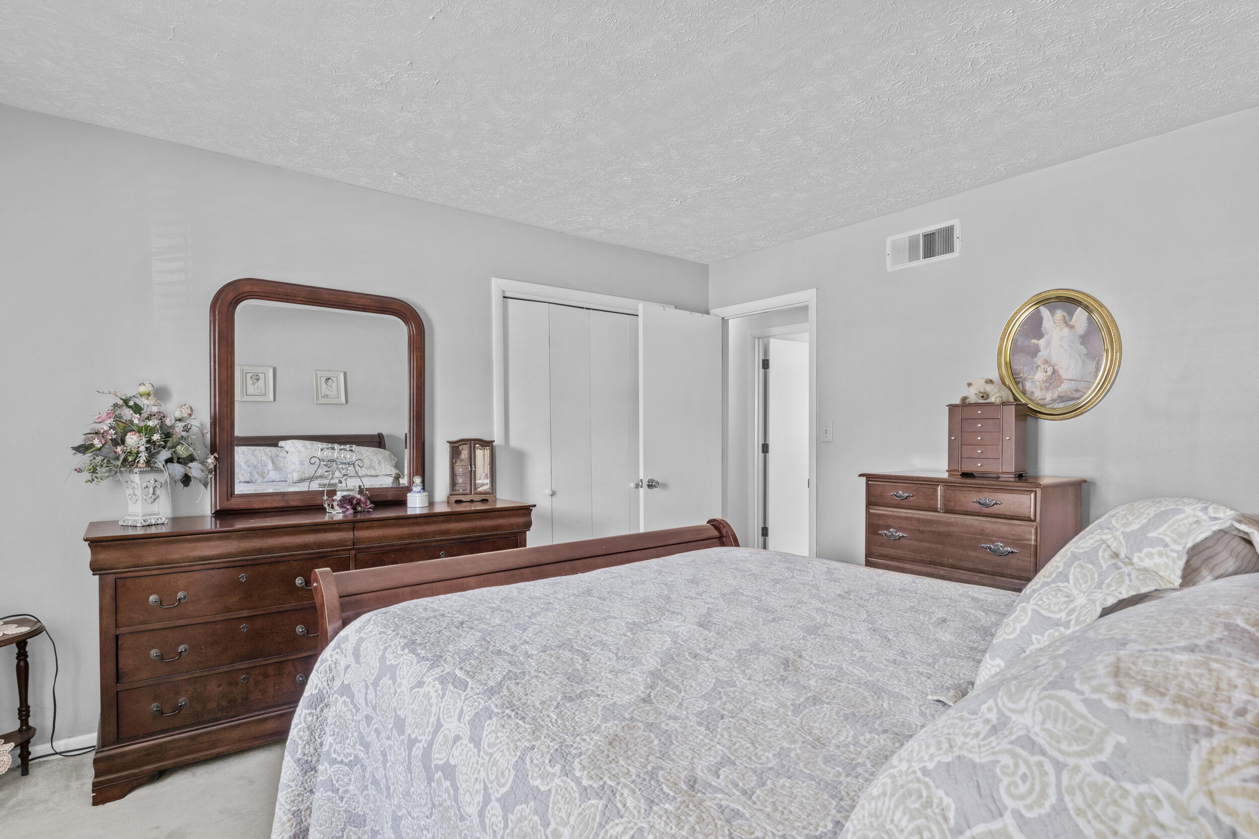 2025 Summerhayes Court