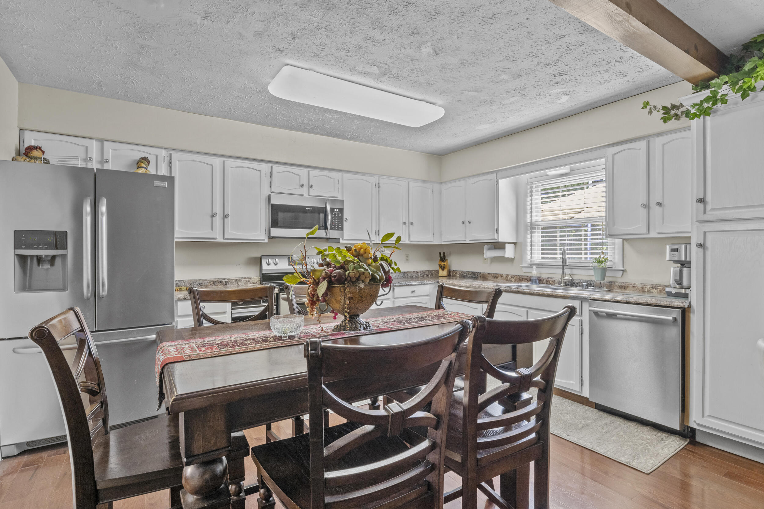 2025 Summerhayes Court