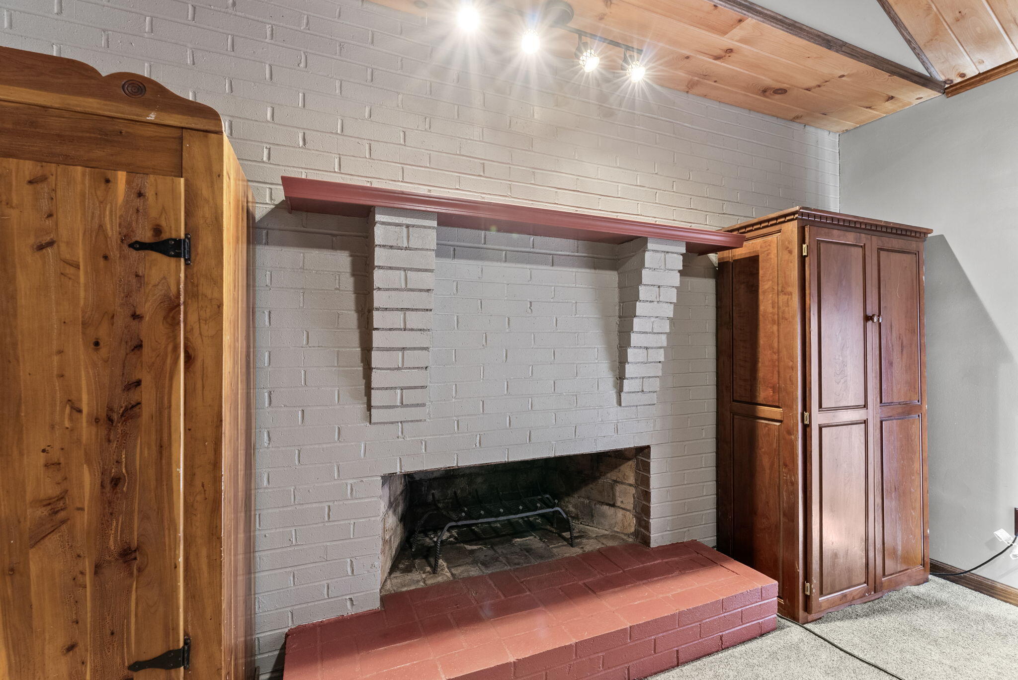 575 Wells Road