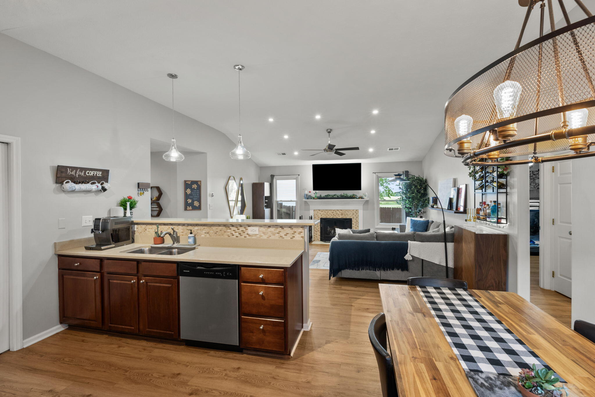 2988 Masters View Road