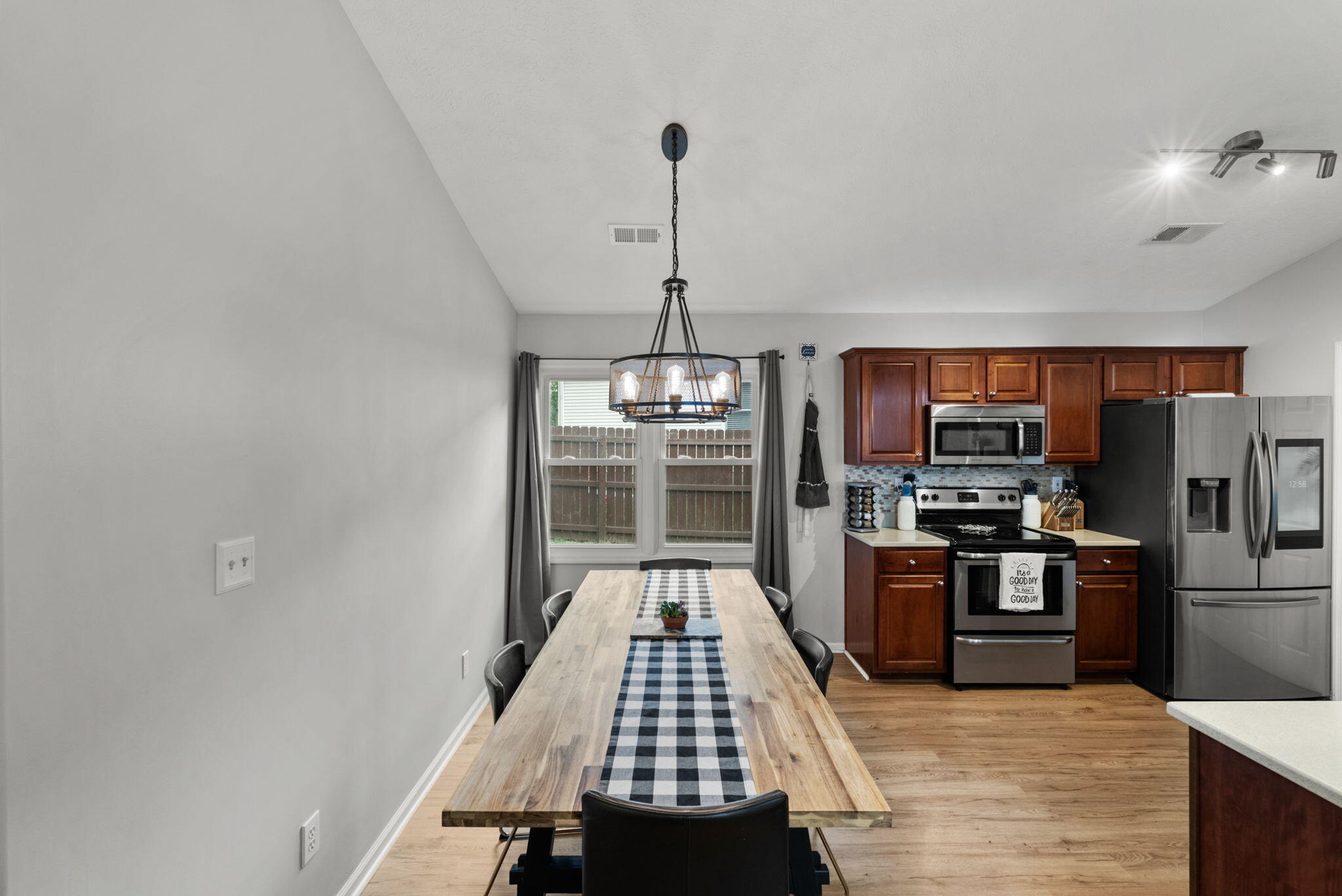 2988 Masters View Road