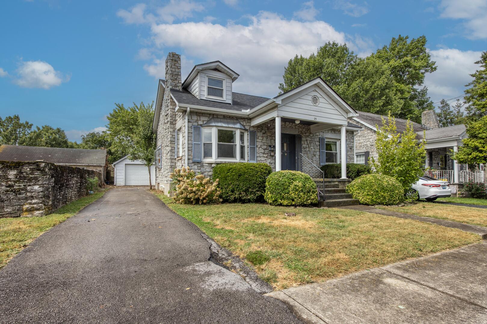25 16th Street