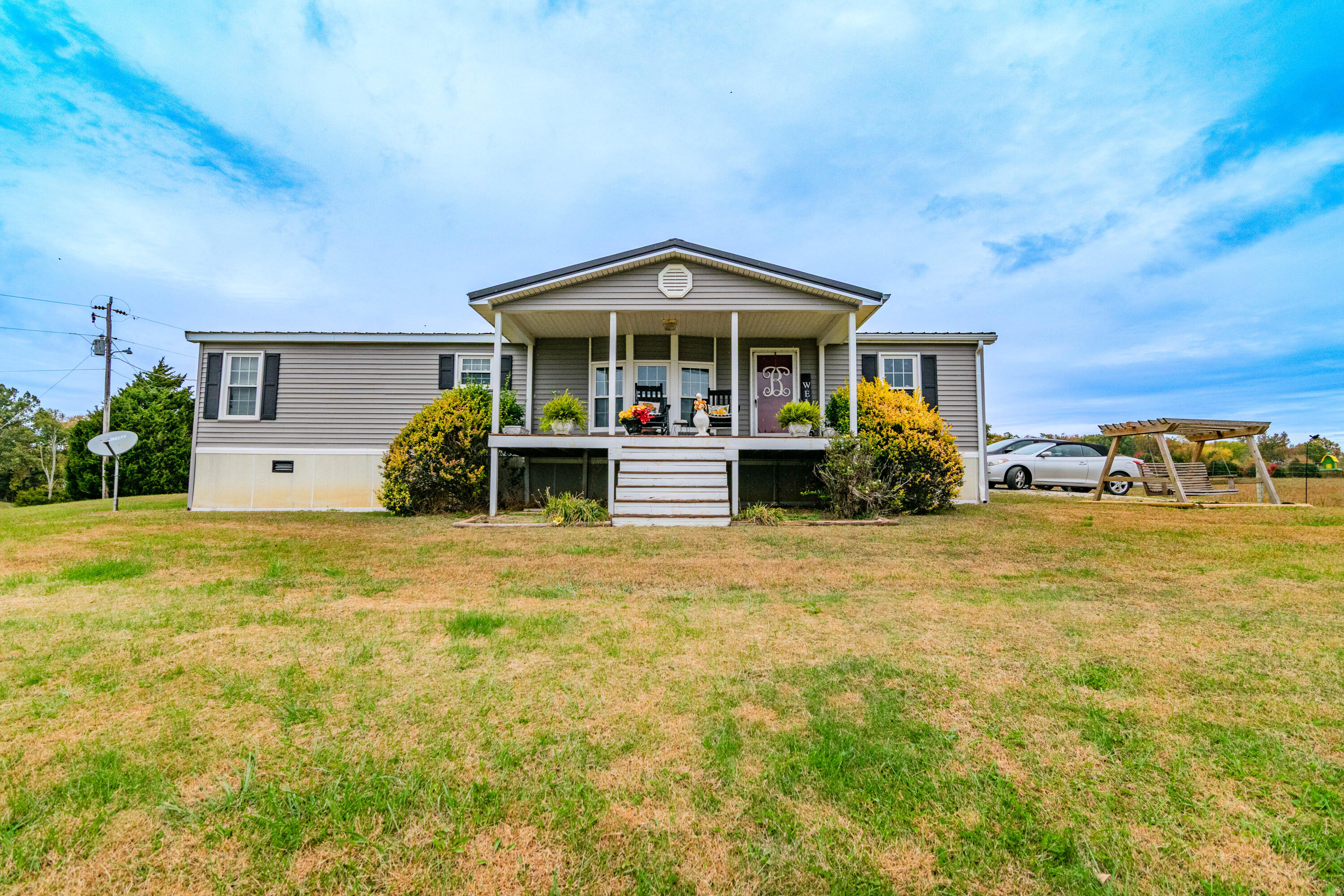 936 Perry Pike