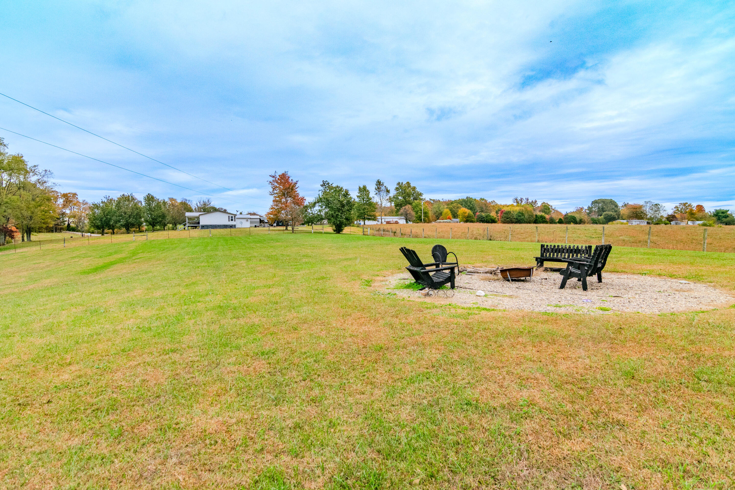 936 Perry Pike