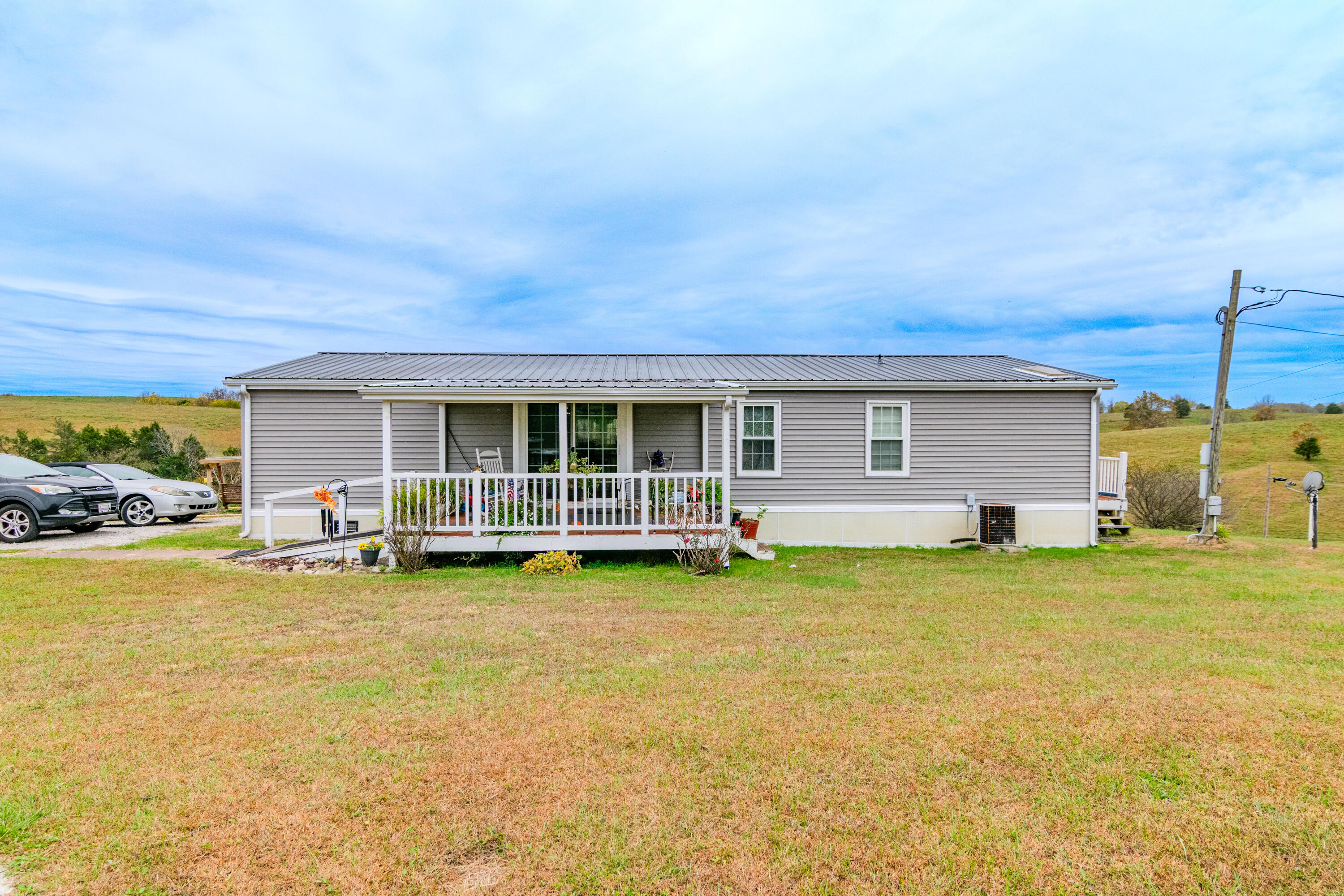 936 Perry Pike