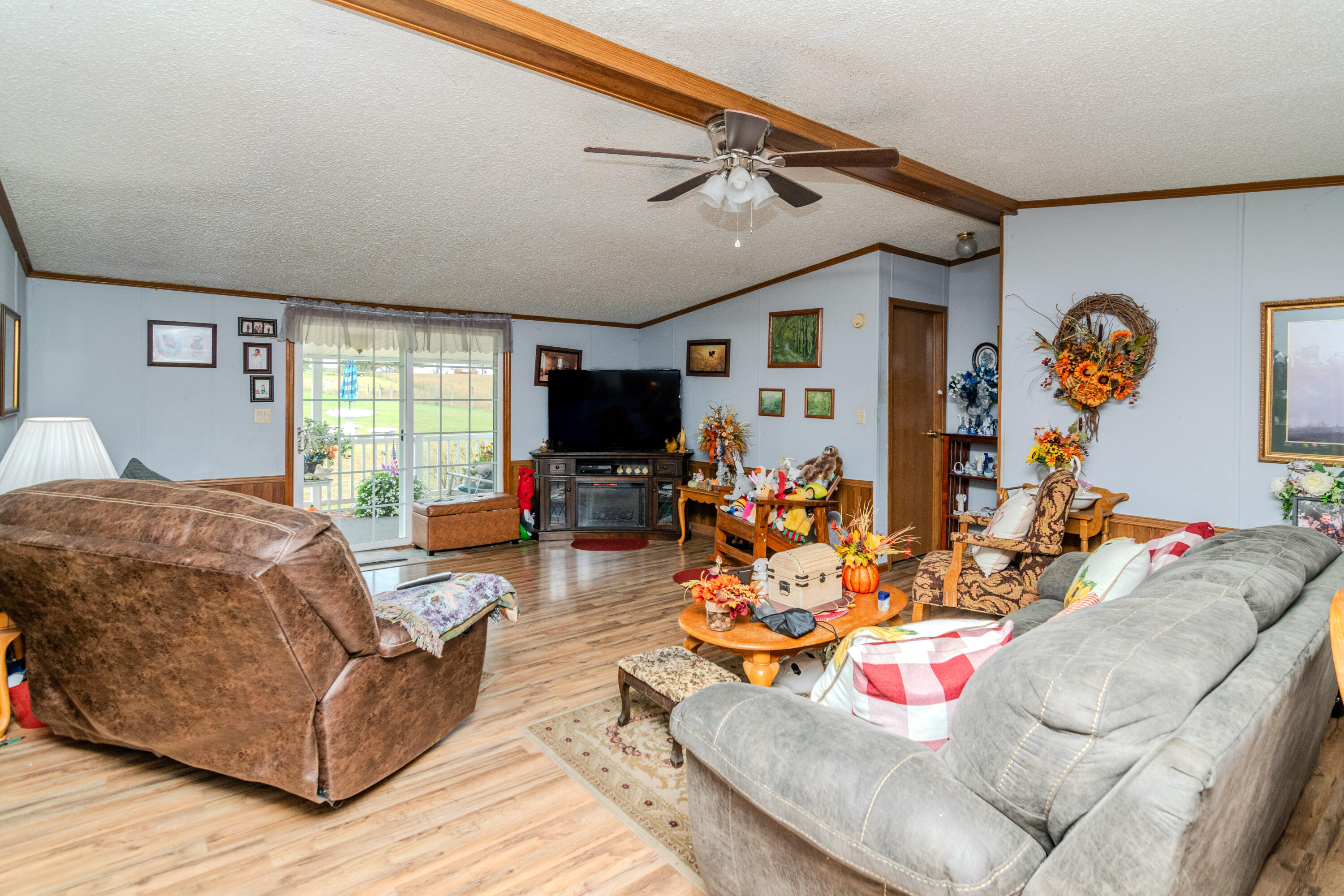 936 Perry Pike