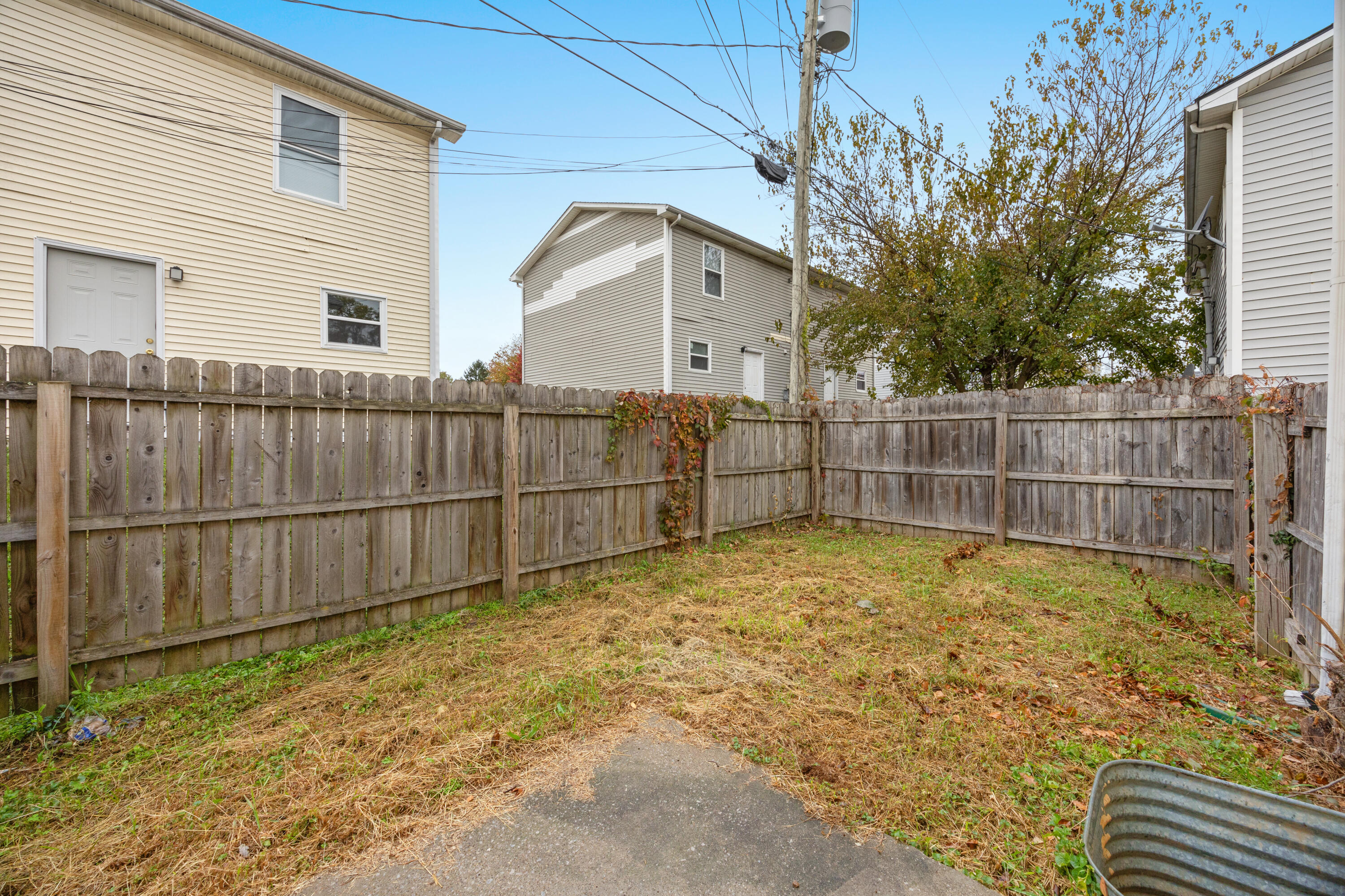 2539 Lindenhurst Loop