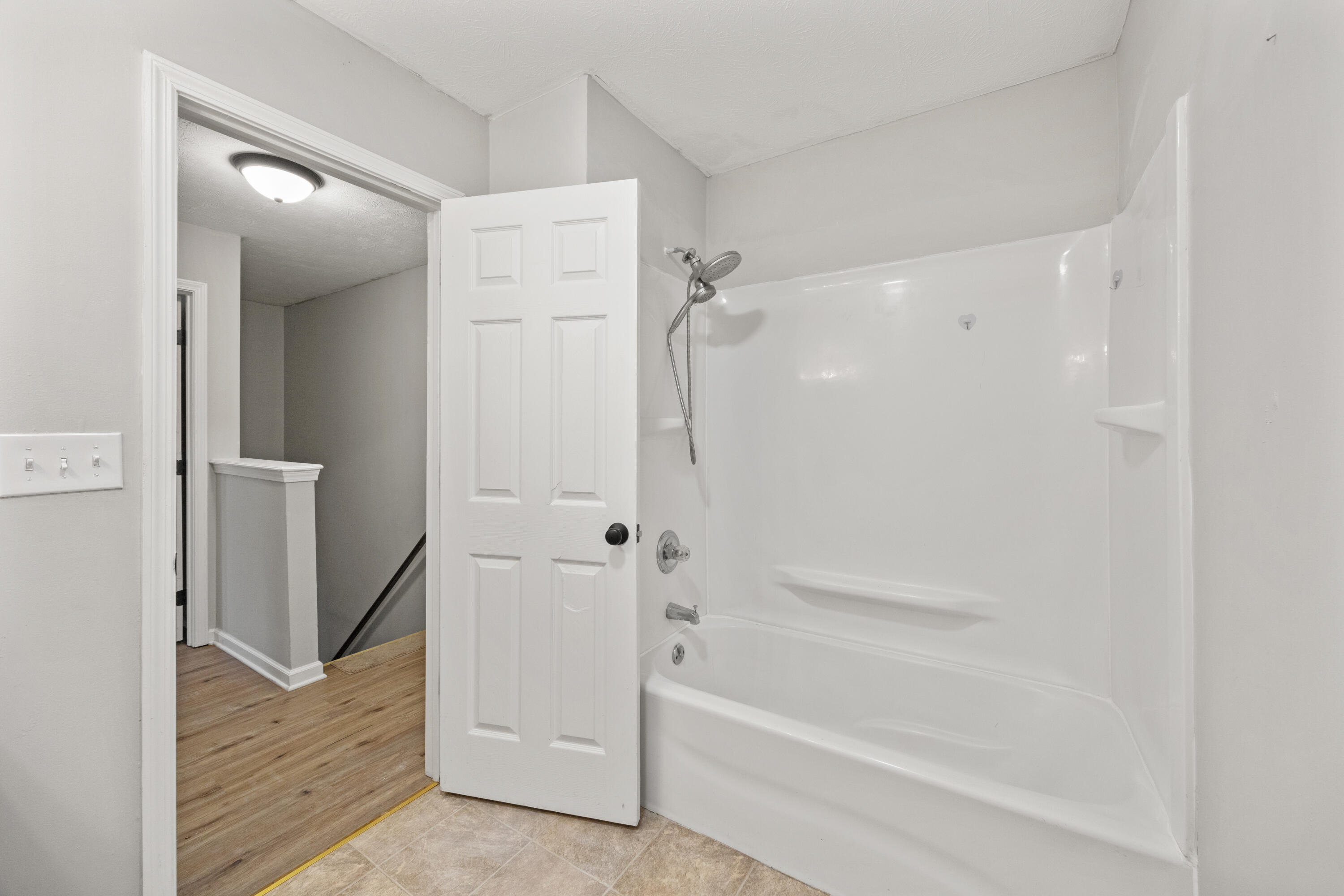 2539 Lindenhurst Loop