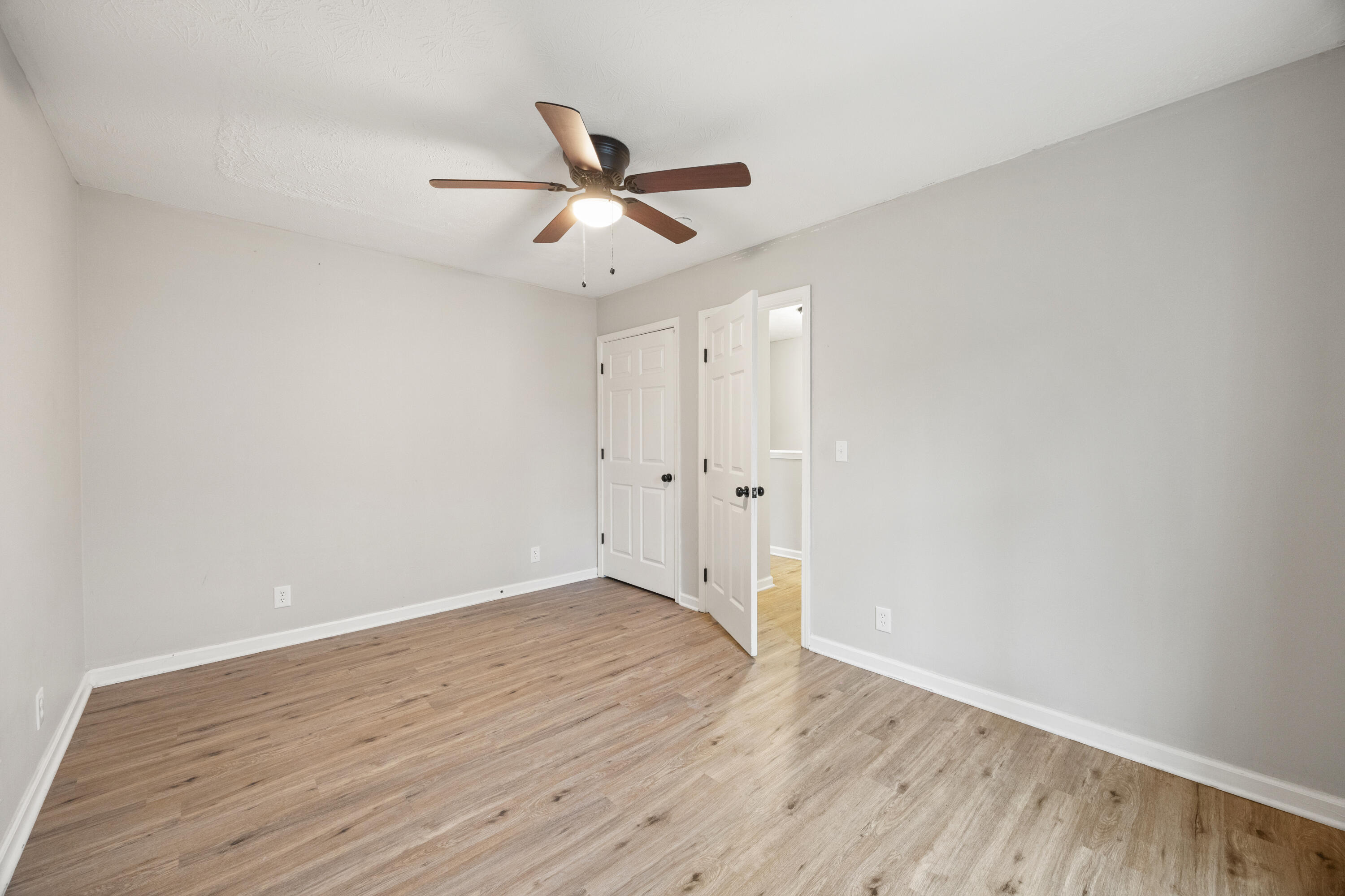 2539 Lindenhurst Loop