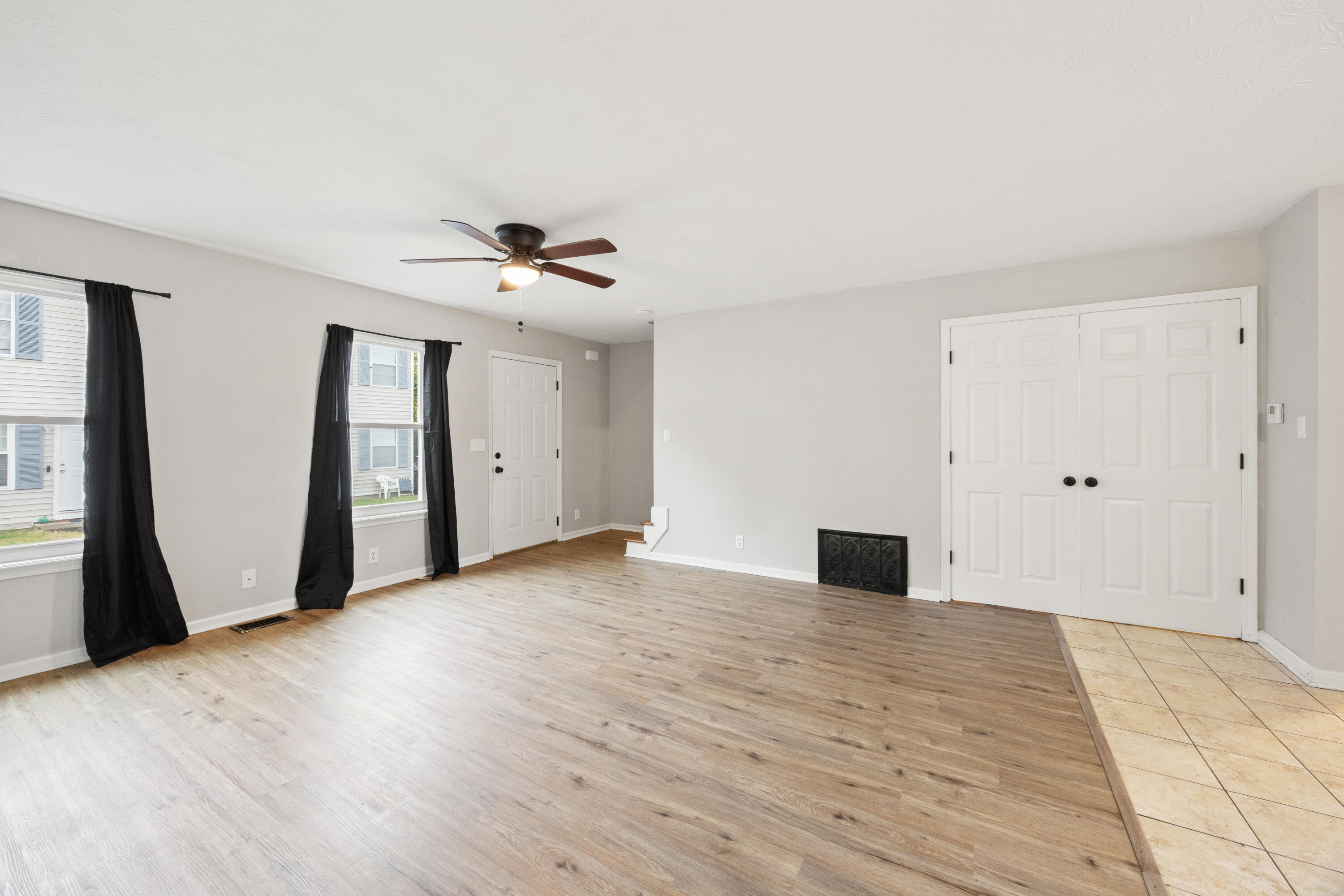 2539 Lindenhurst Loop