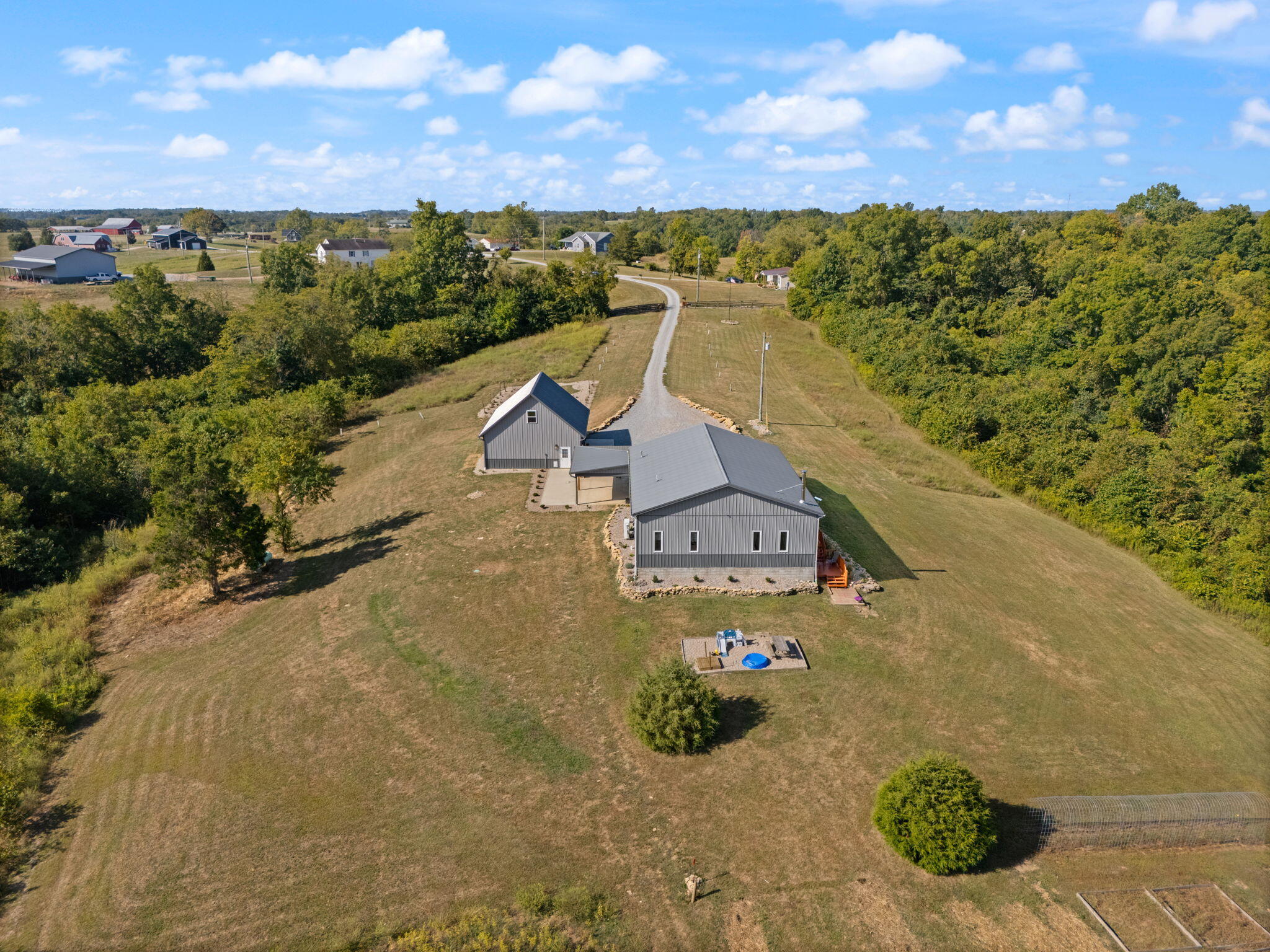 332 U Forbes Way