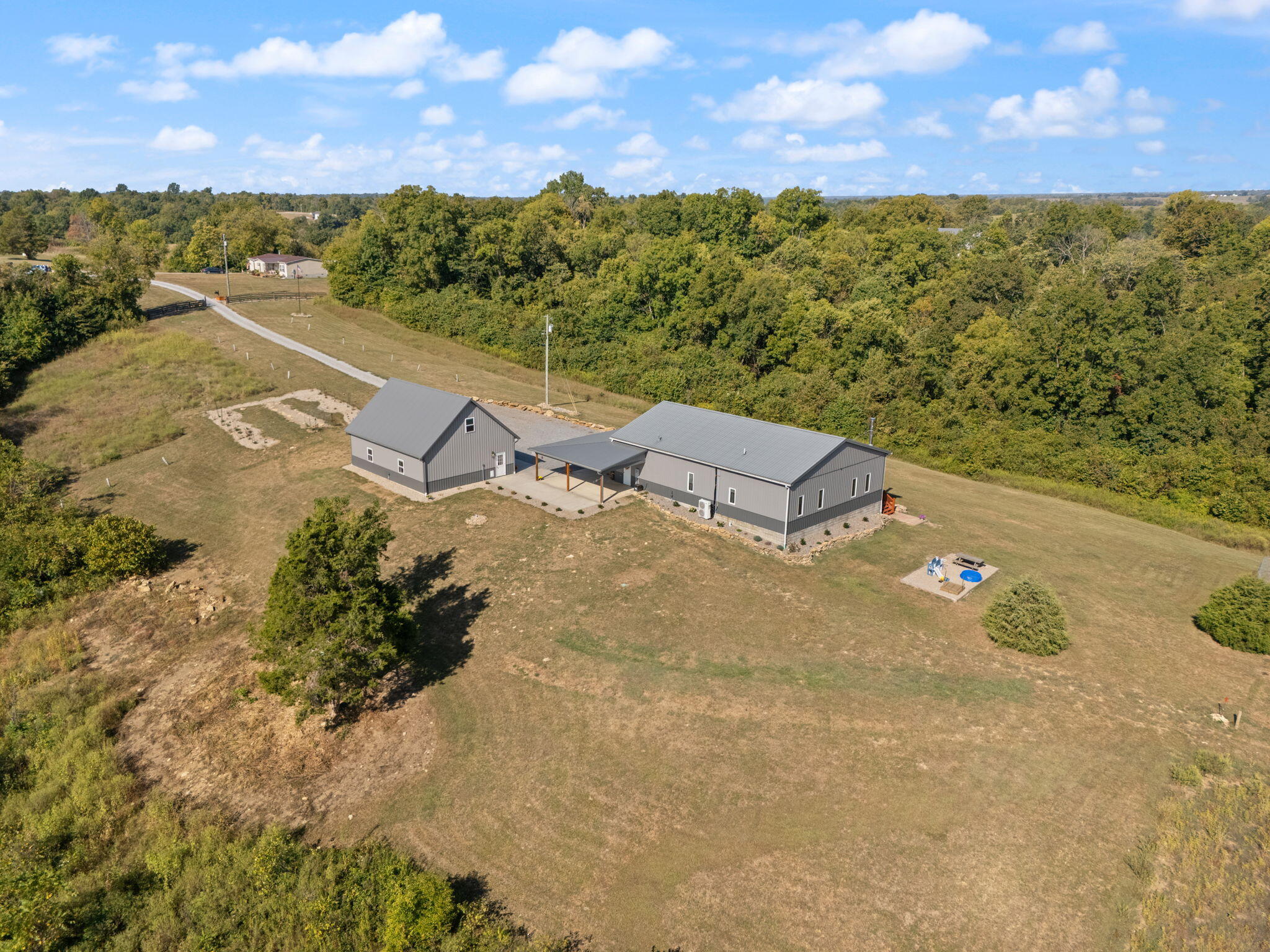 332 U Forbes Way