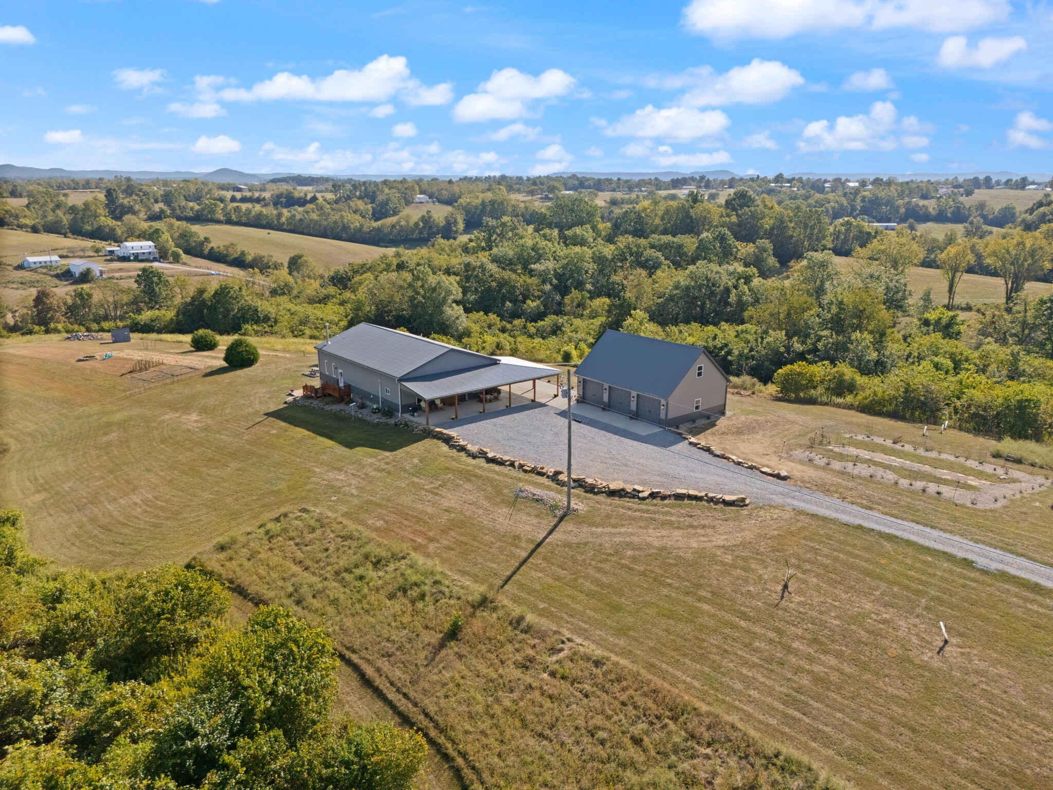 332 U Forbes Way